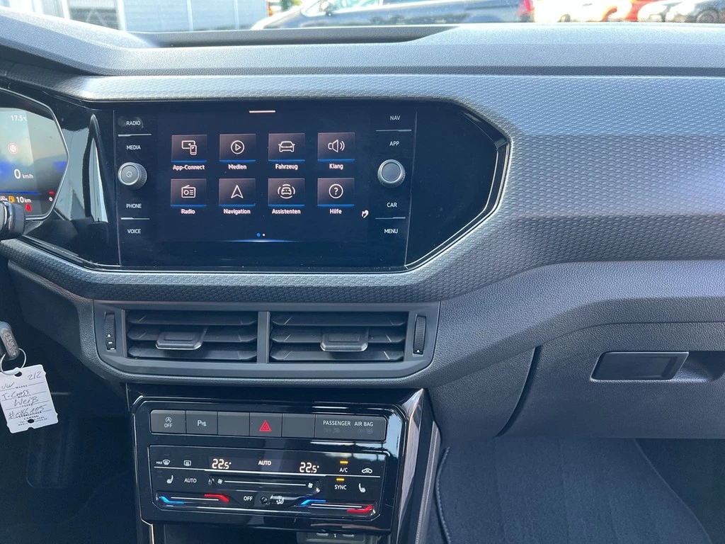 Volkswagen T-Cross 1.0 TSI DSG R-Line *Navi*Kamera*