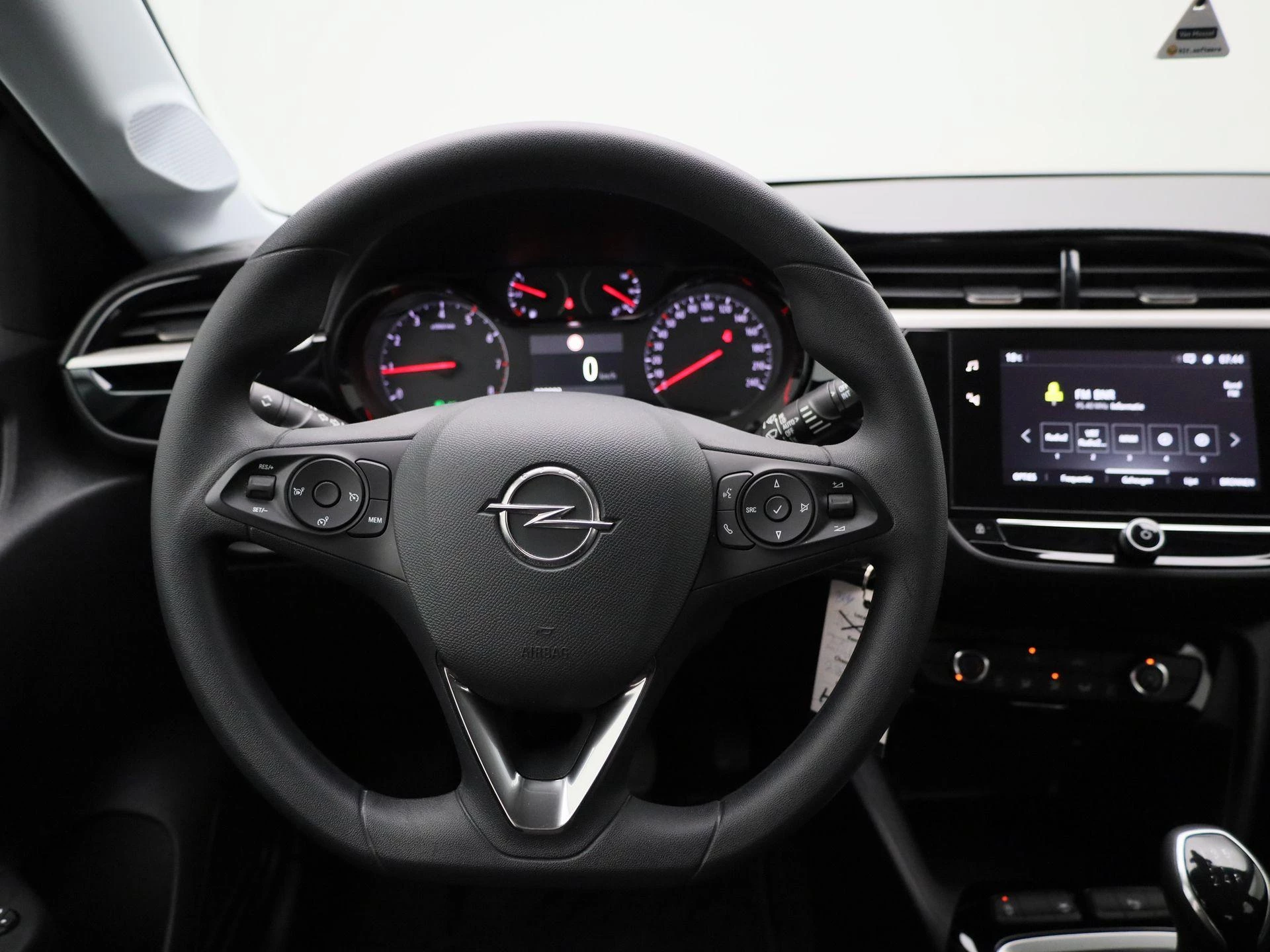Opel-Corsa-image-6