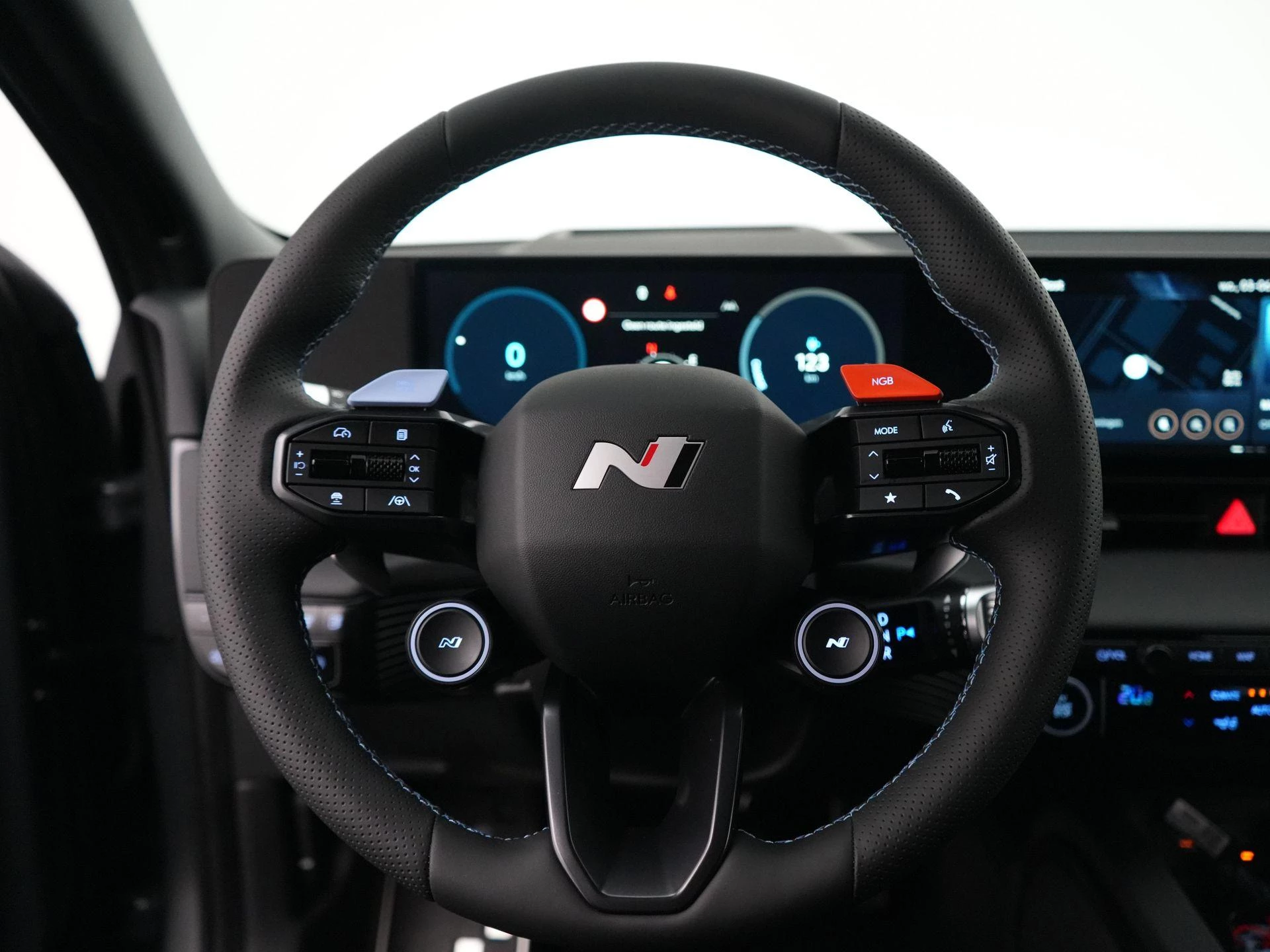 Hyundai-IONIQ 5-image-8