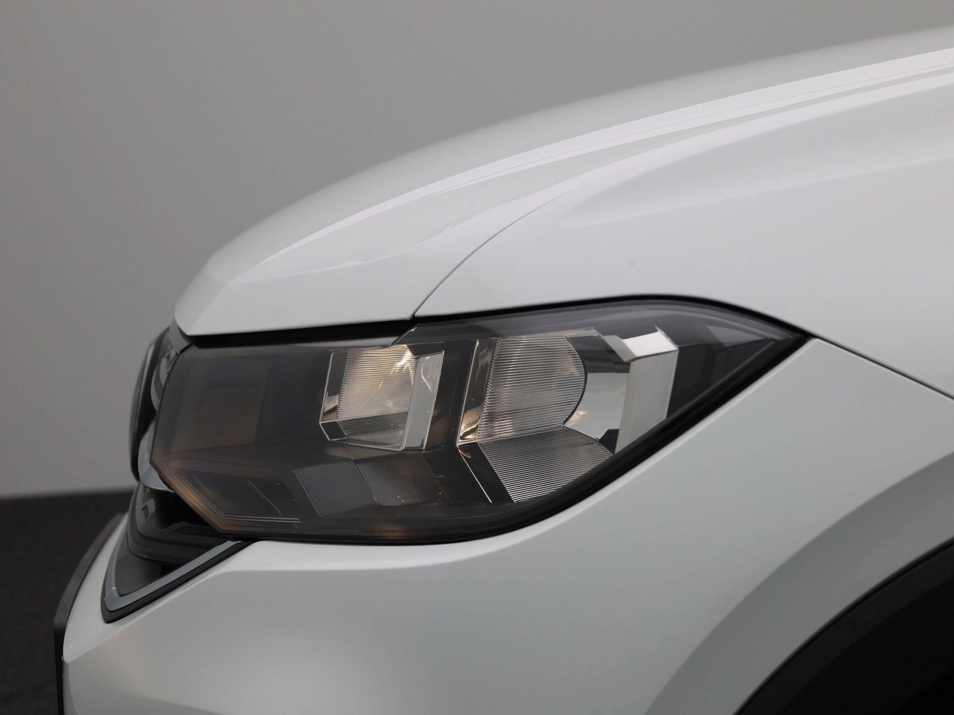Volkswagen-T-Cross-image-14