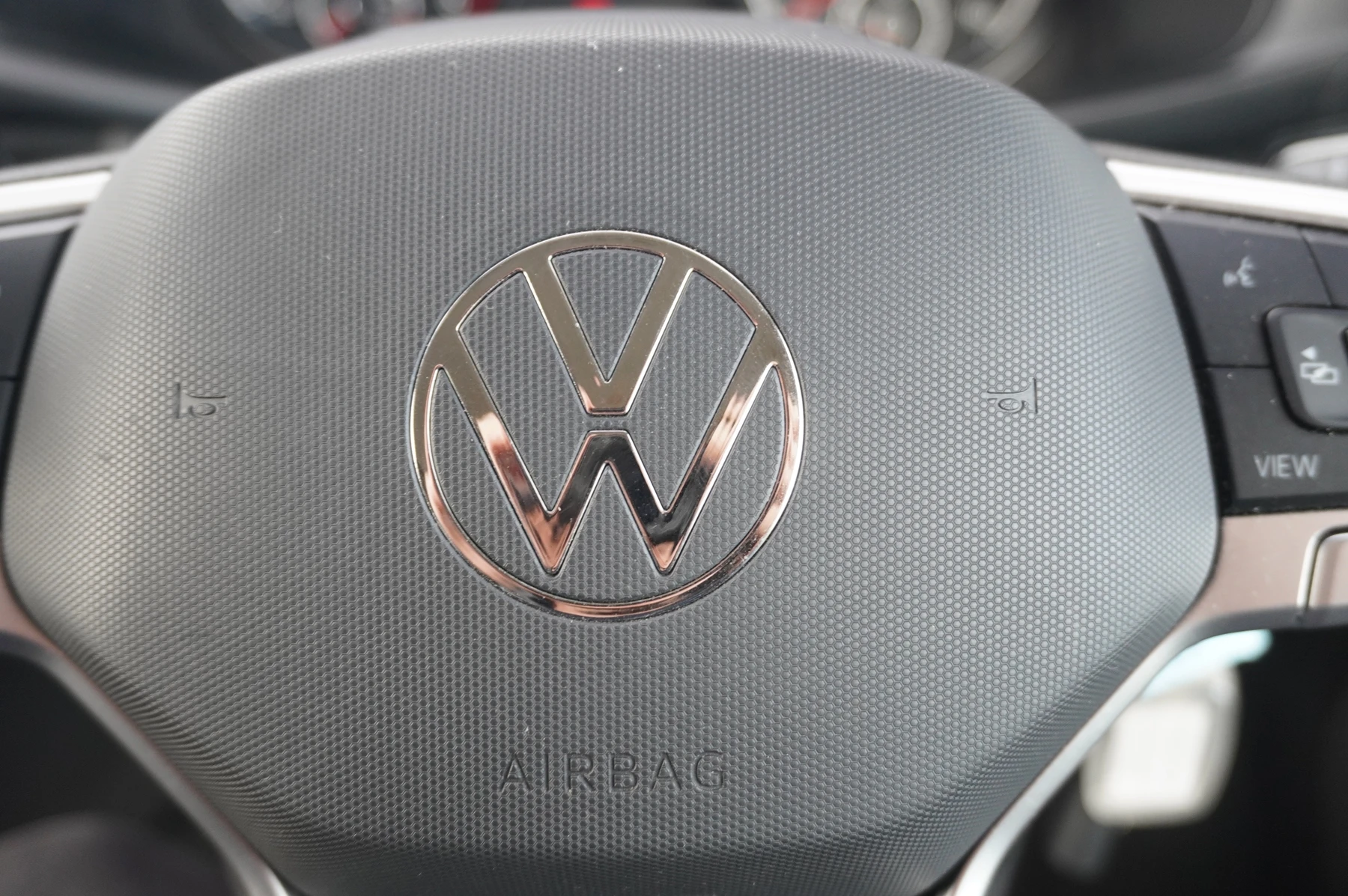 Volkswagen-Transporter-image-27