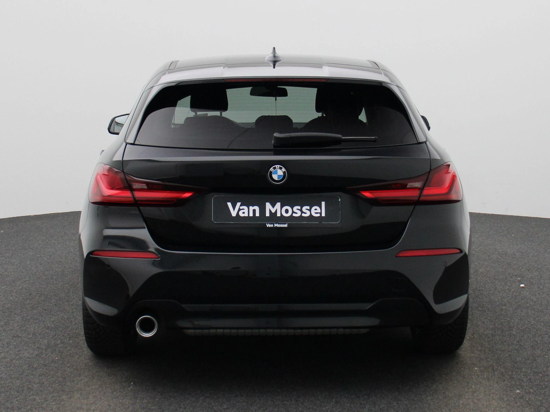 BMW-1 Reeks-image-4