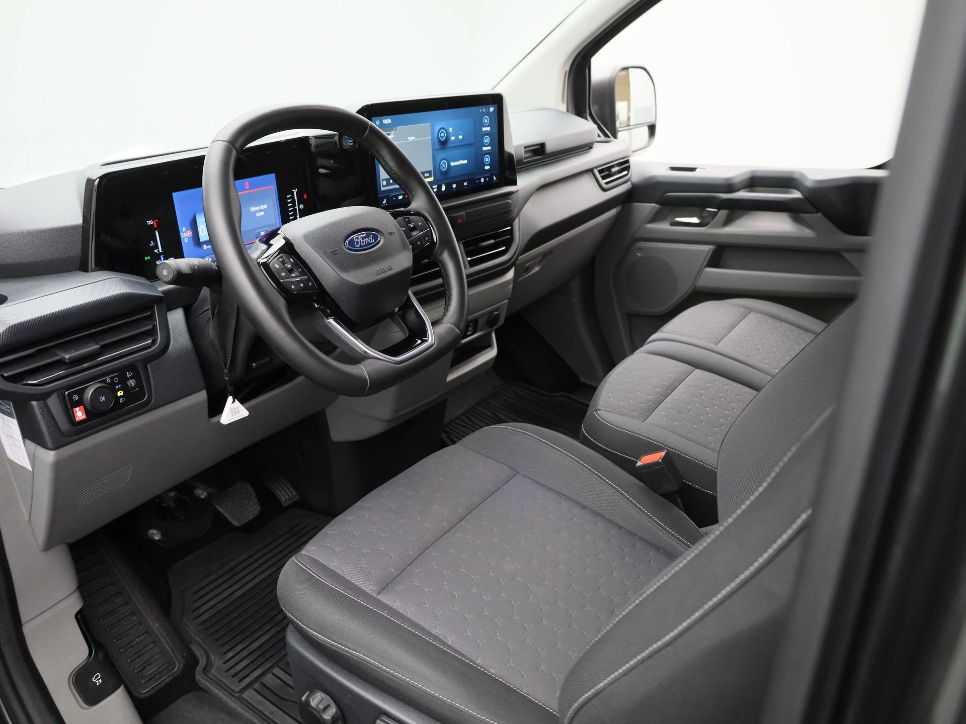 Ford-Transit Custom-image-16
