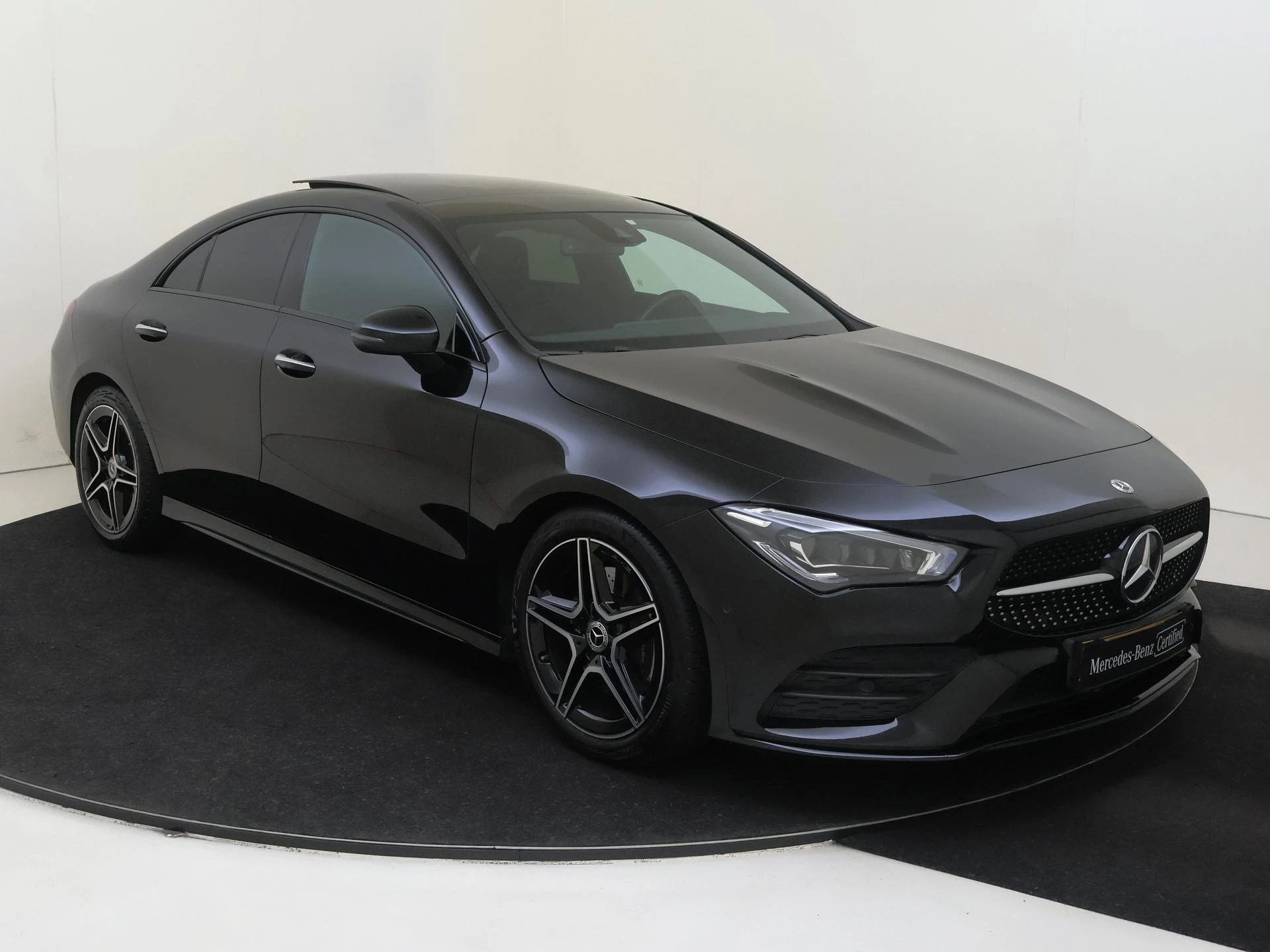Mercedes-Benz CLA 200 Business Solution AMG
