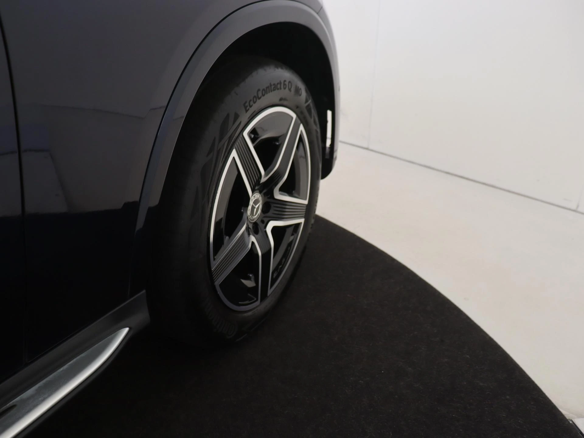 Mercedes-Benz-GLC-image-31