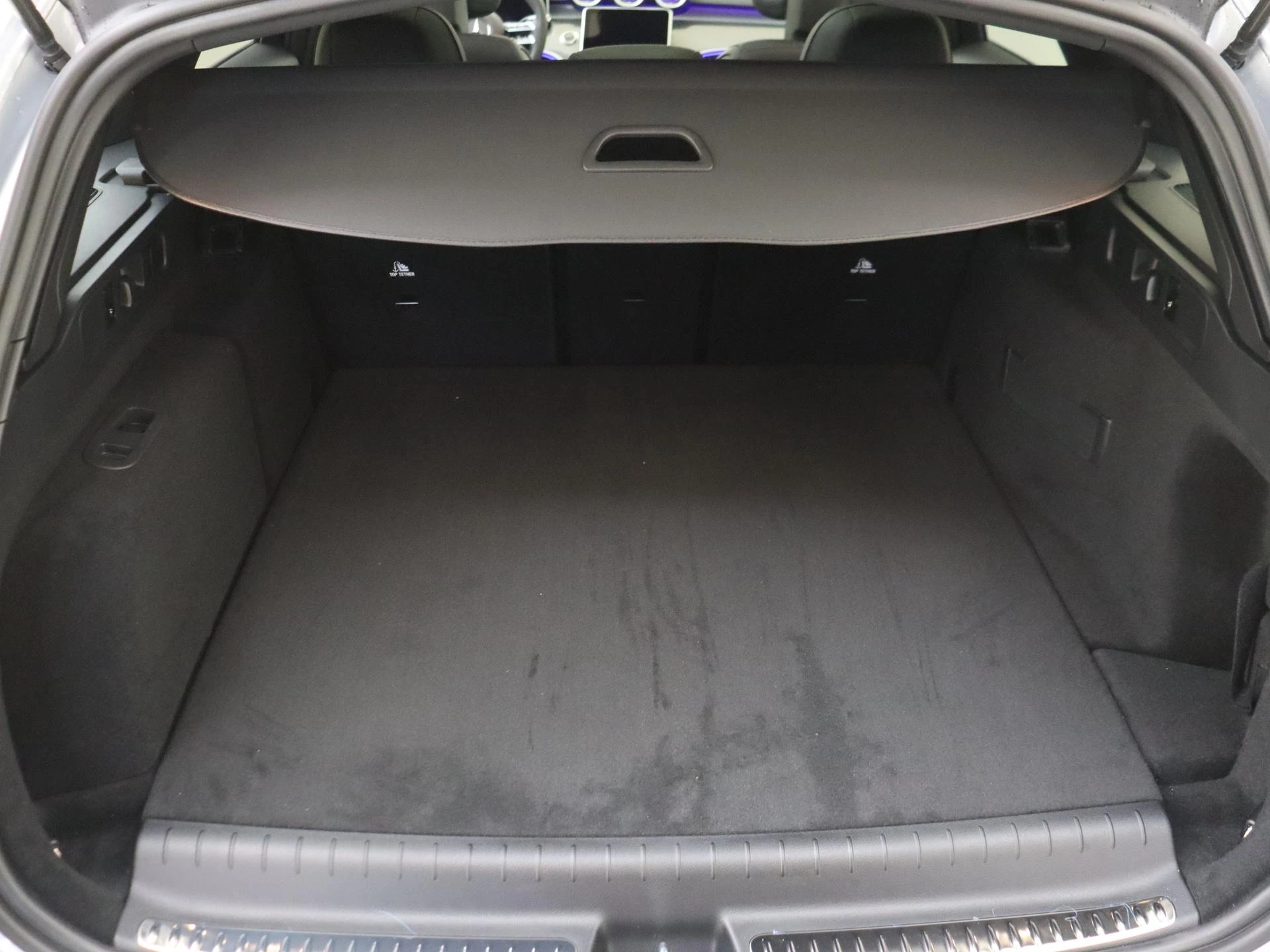 Mercedes-Benz-C-Klasse-image-29