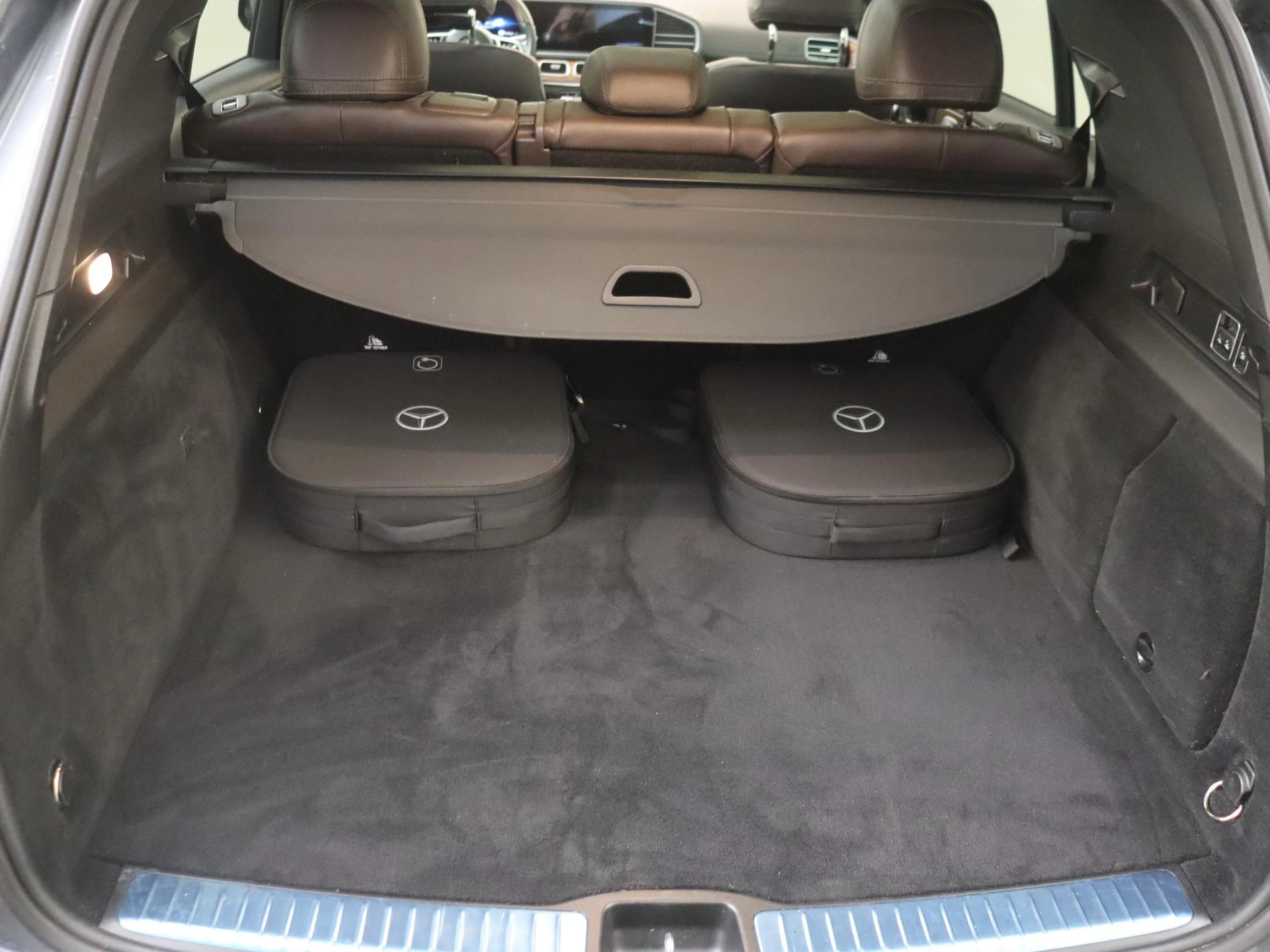 Mercedes-Benz-GLE-image-32