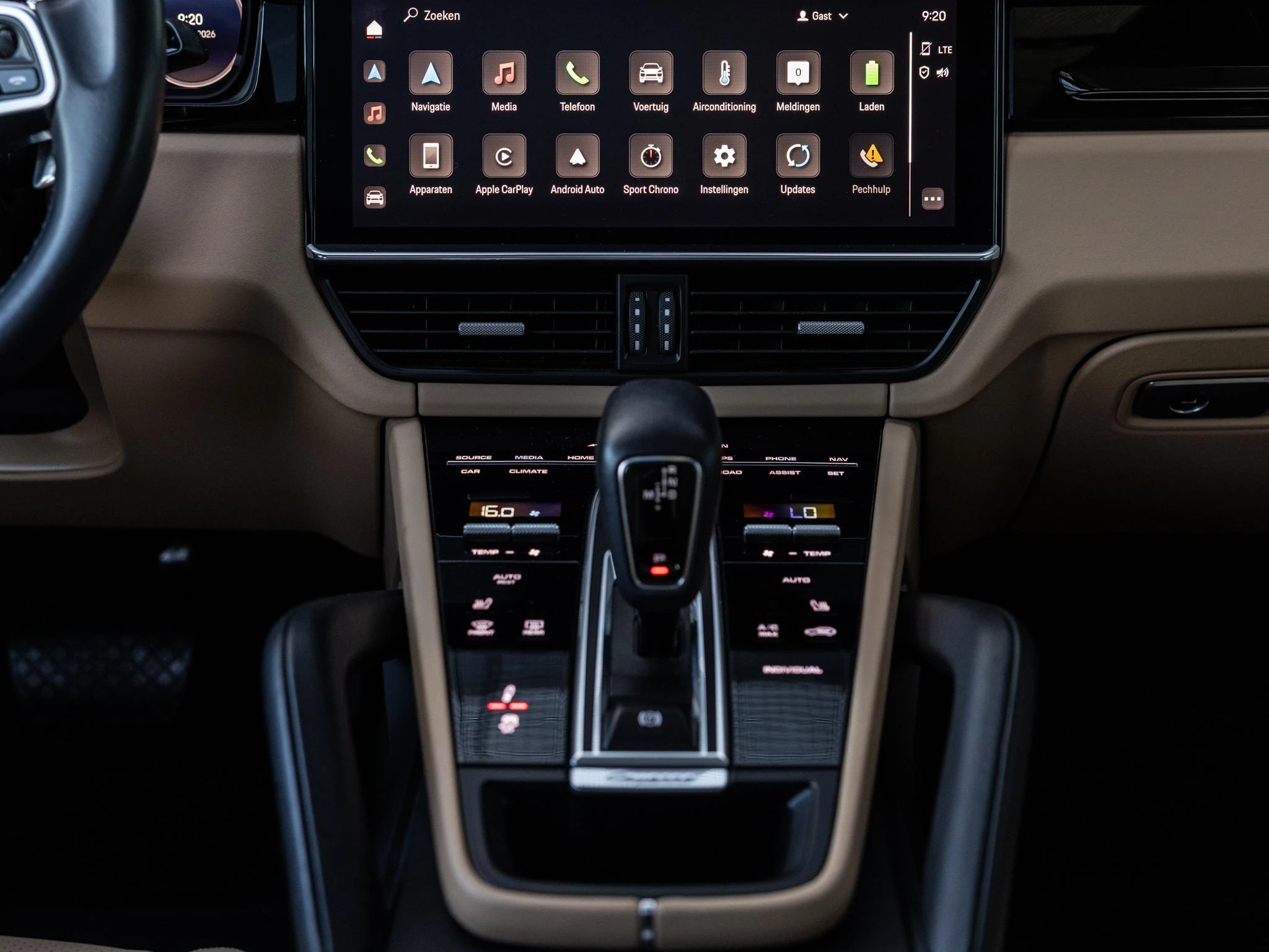 Porsche-Cayenne-image-38