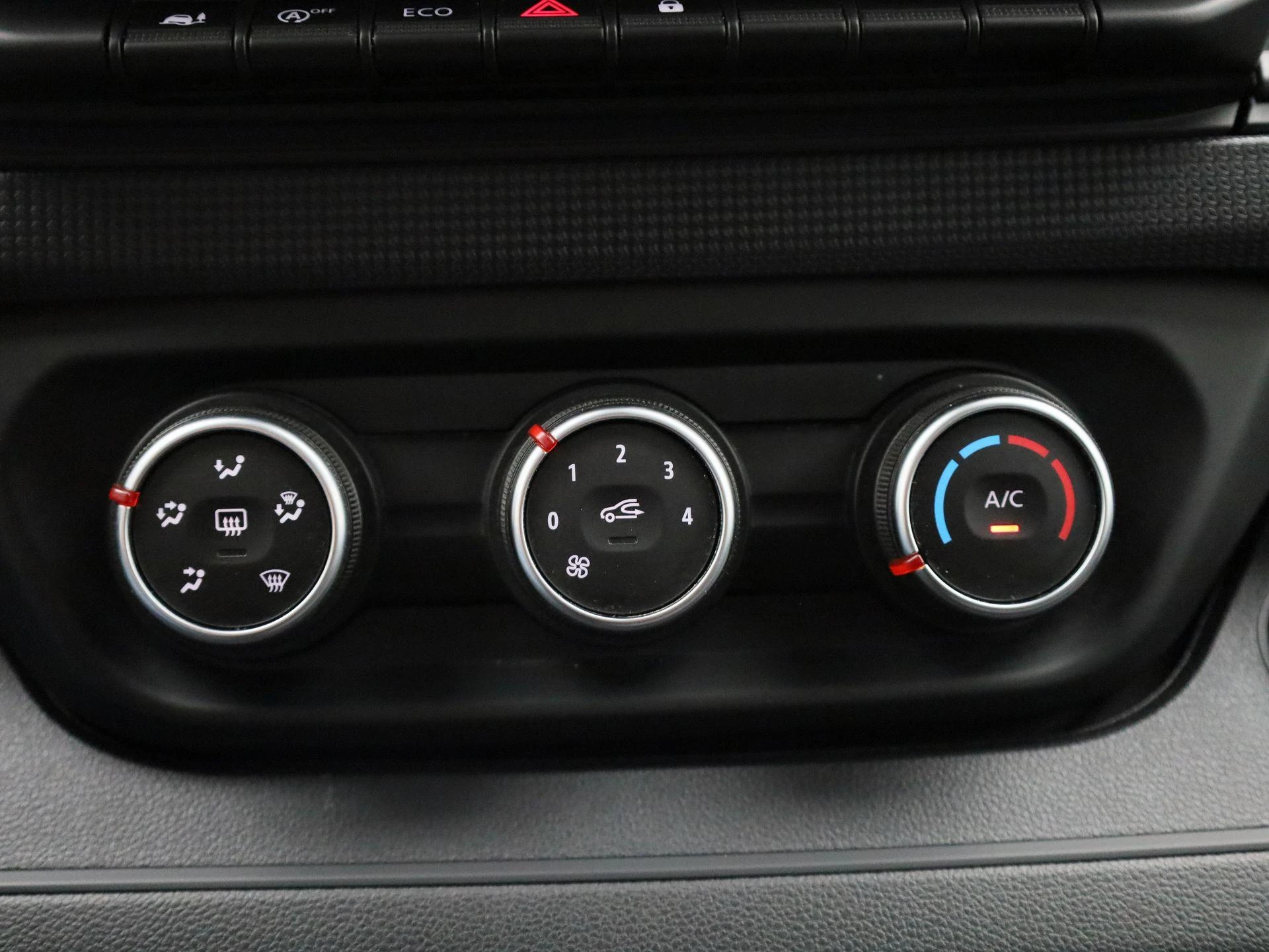 Renault-Trafic-image-23