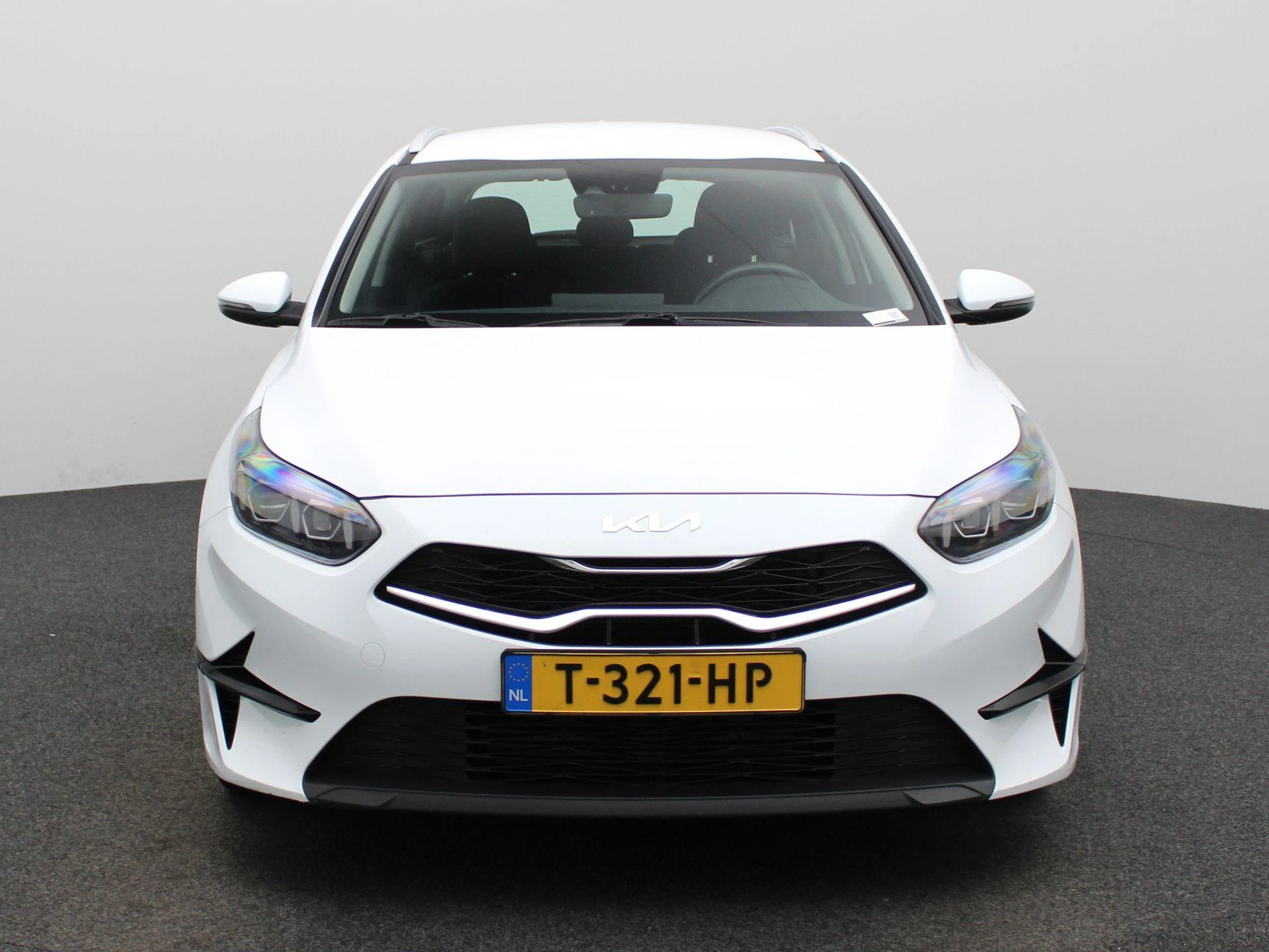 Kia-Ceed Sportswagon-image-2