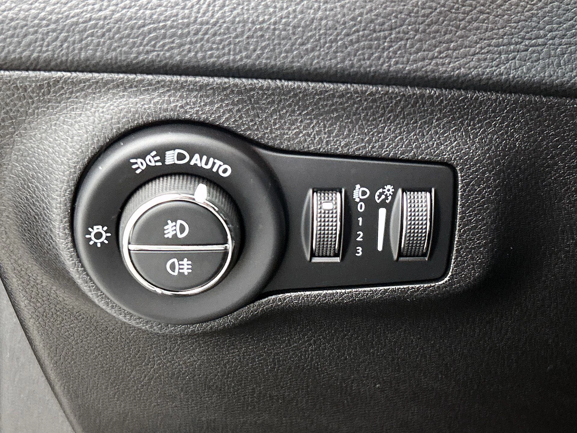 Jeep-Compass-image-22