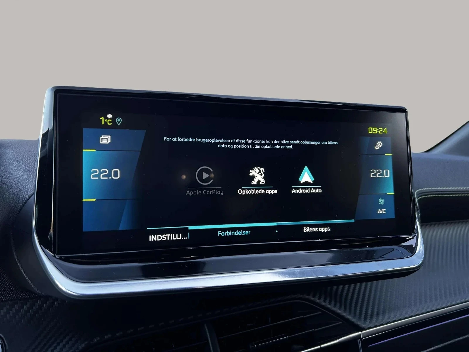 Peugeot-e-208-image-15