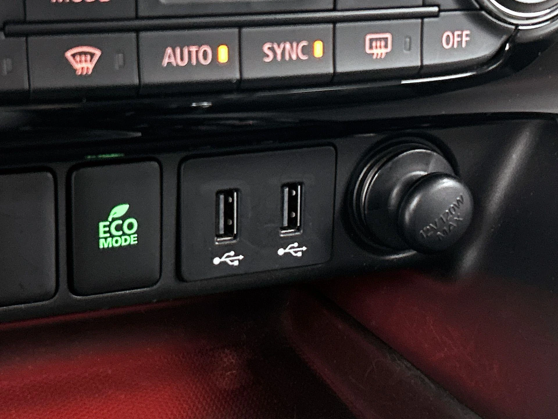 Mitsubishi-Eclipse Cross-image-35