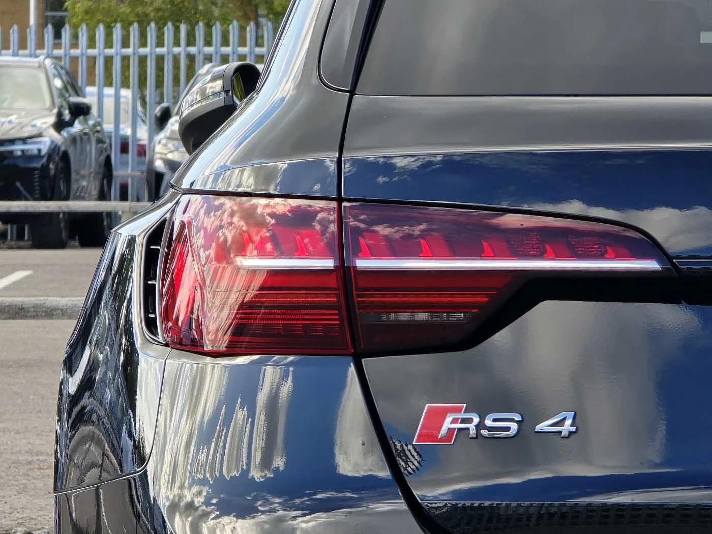 Audi-RS4-image-18