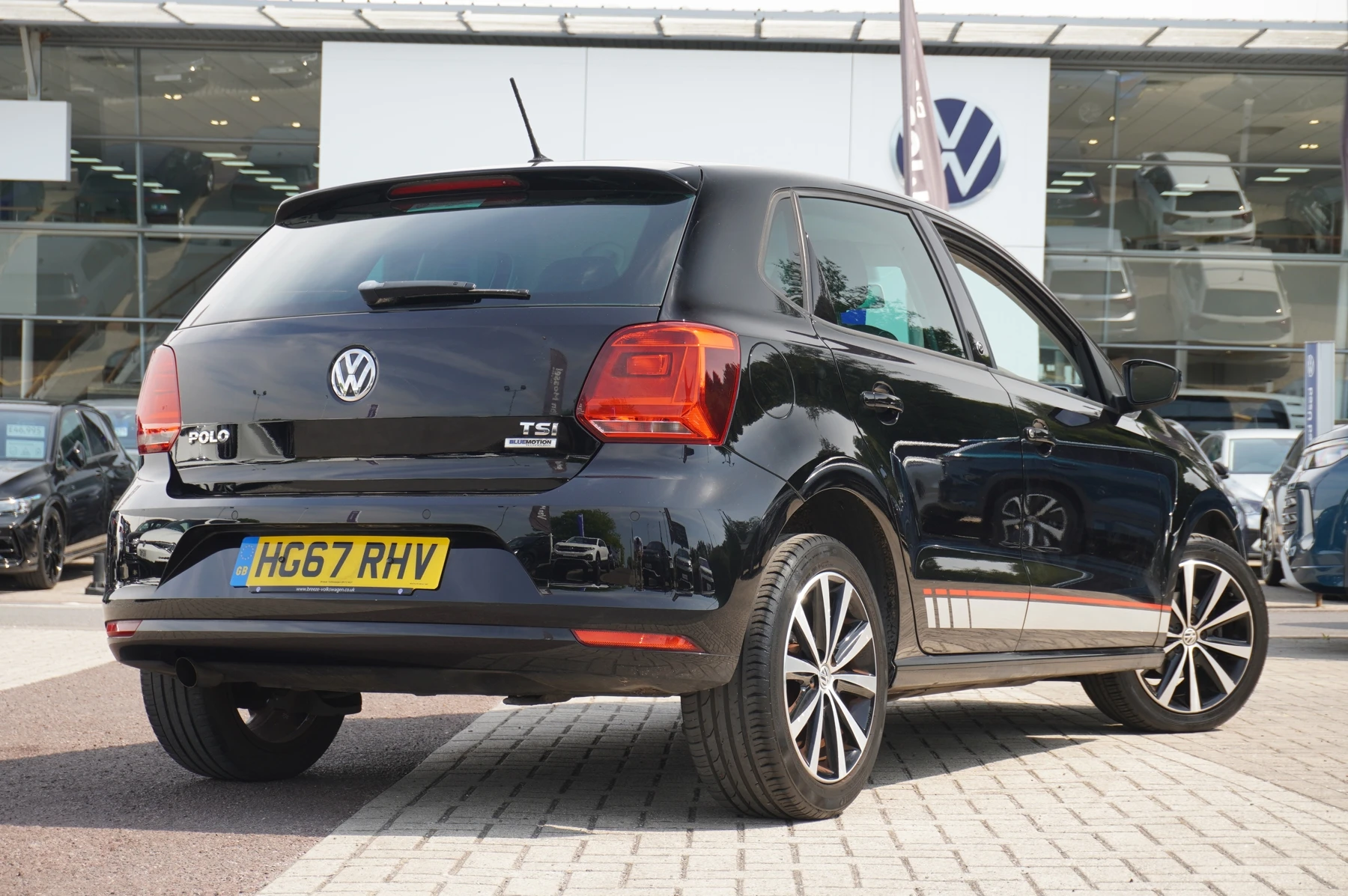 Volkswagen-Polo-image-15