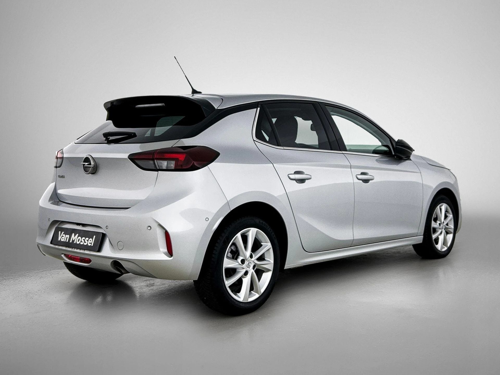 Opel-Corsa-image-3