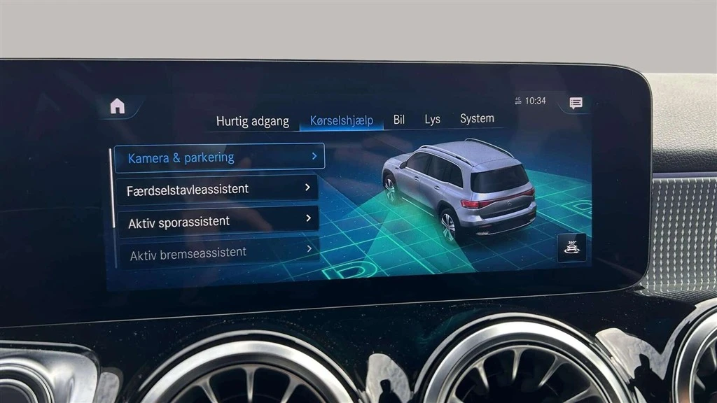 Mercedes-Benz-EQB-image-17