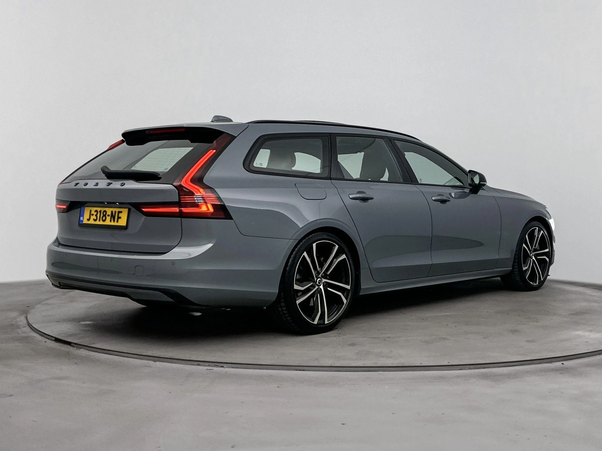 Volvo V90 2.0 B5 R-Design 251PK