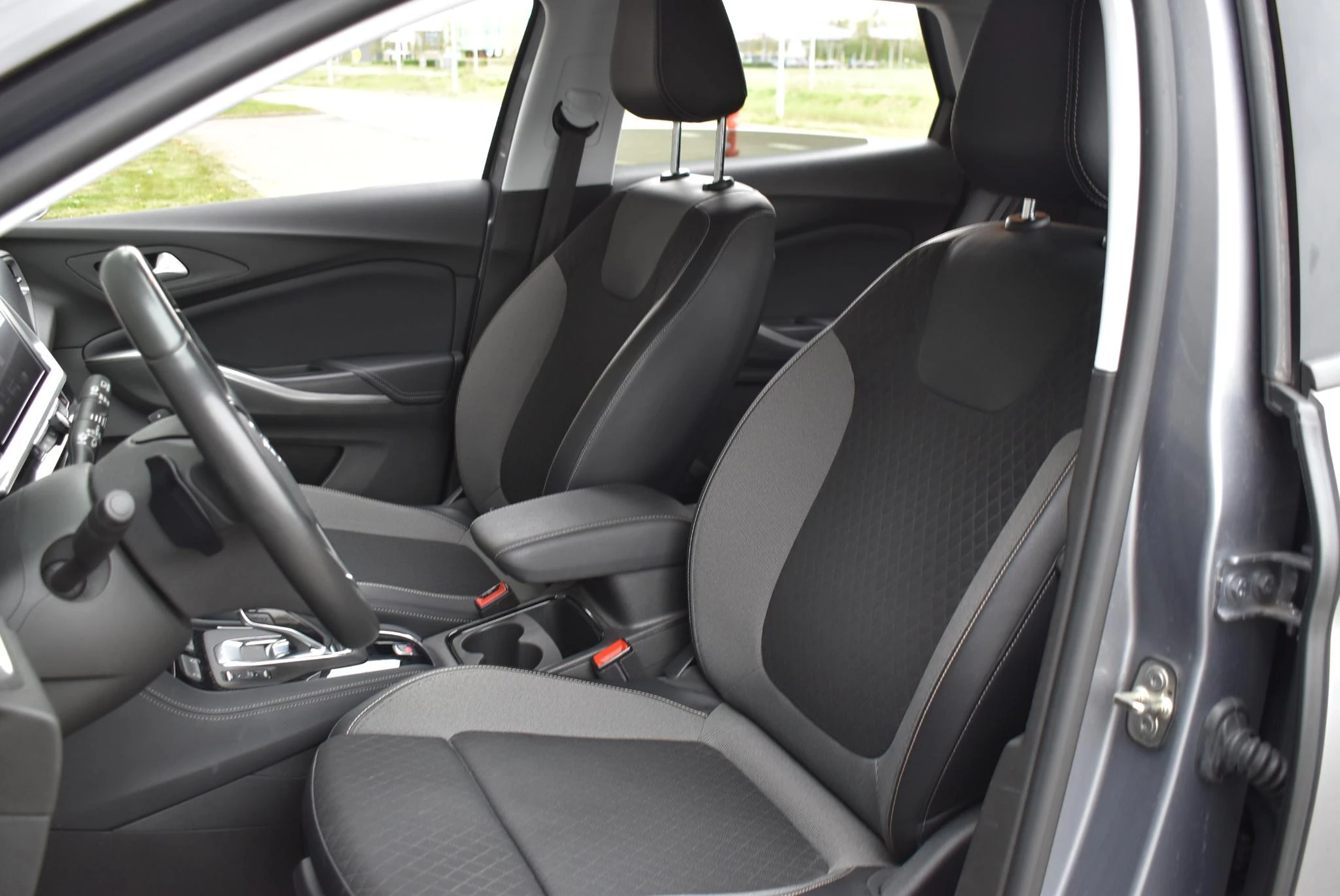 Opel-Grandland-image-12