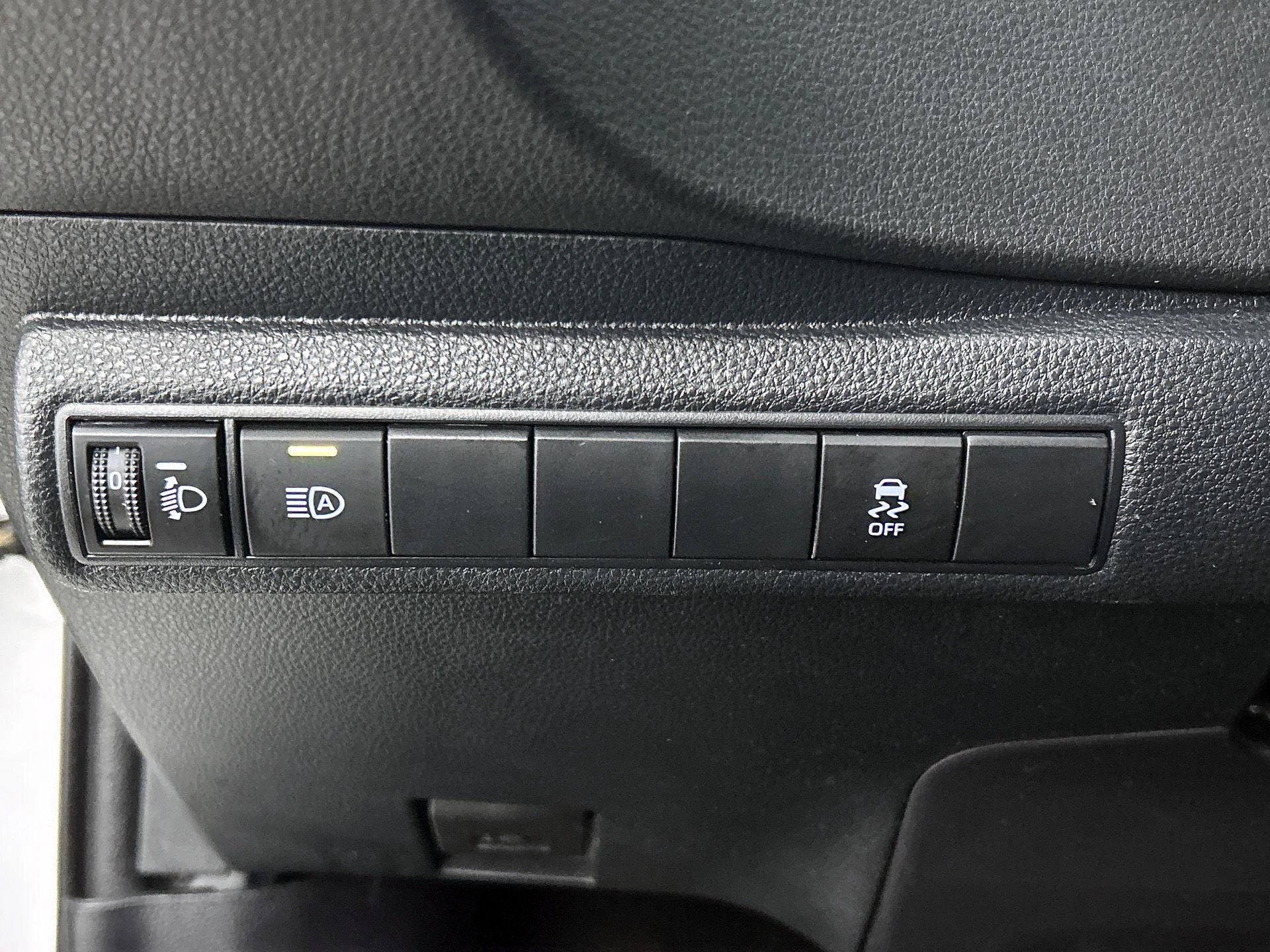 Toyota-Corolla Touring Sports-image-15