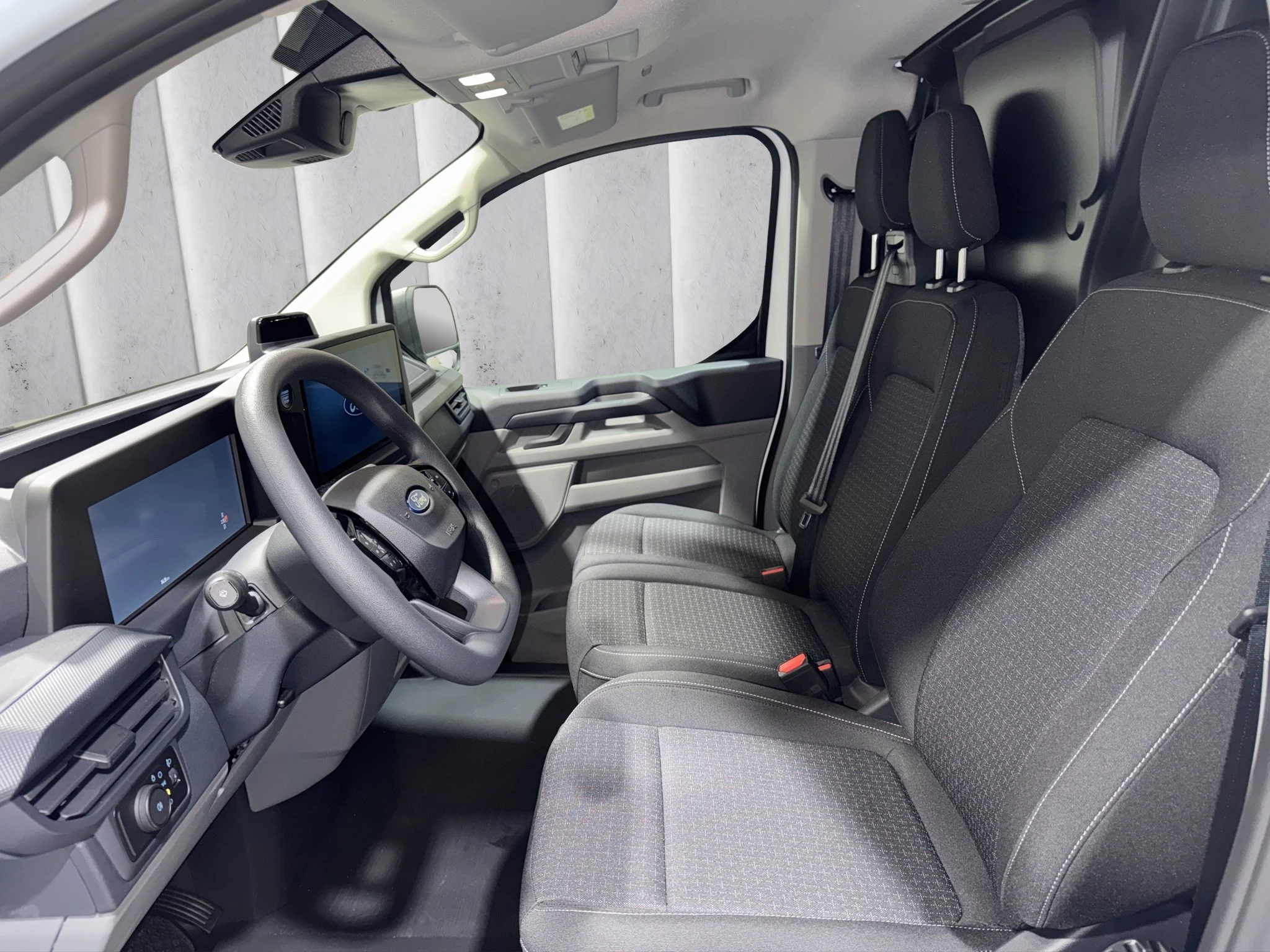Ford Transit Custom Kastenwagen Trend 320 L1 2.0L EcoBlue. 8-Gang-Automatikgetriebe. FWD