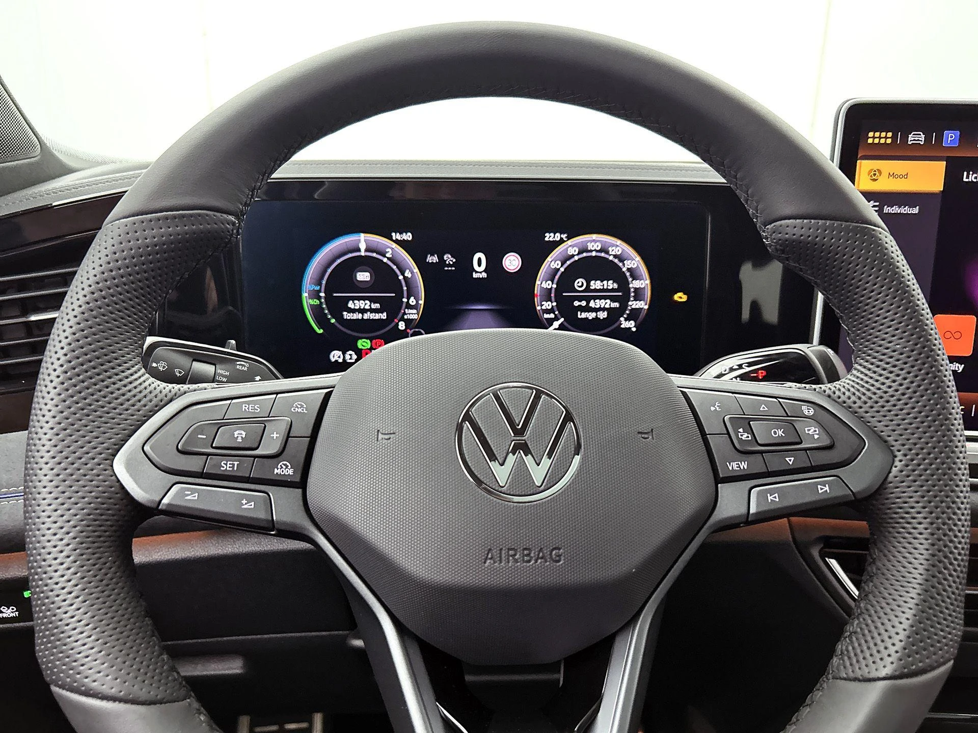 Volkswagen-Tiguan-image-46