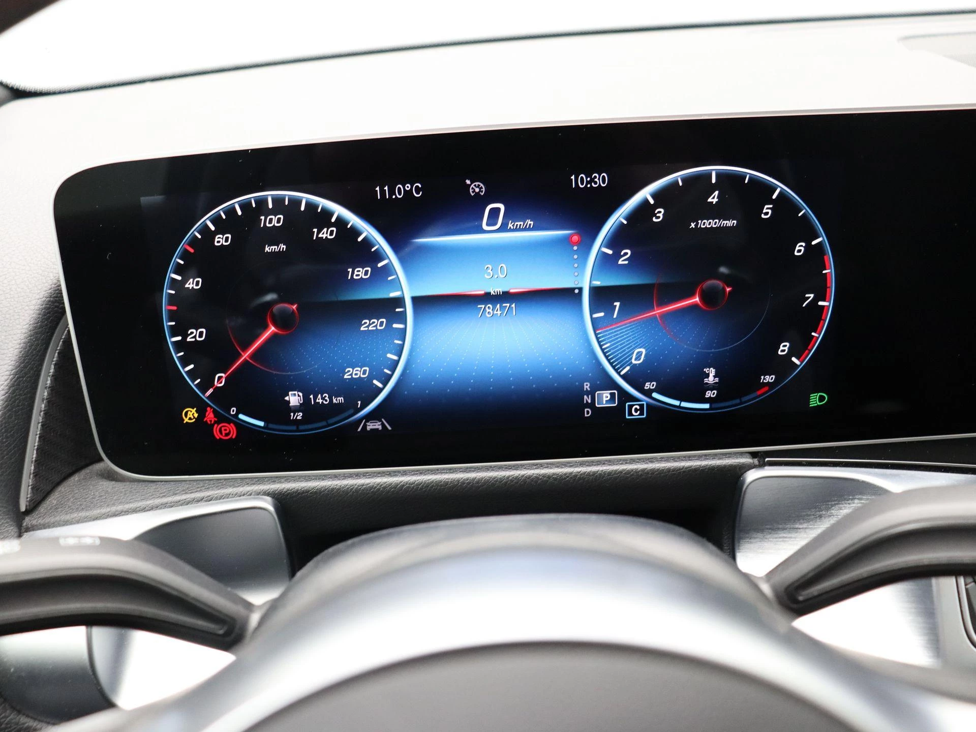 Mercedes-Benz-GLB-image-8