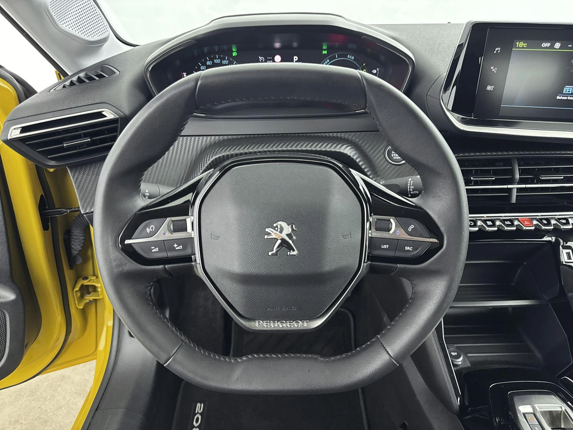 Peugeot-e-208-image-15