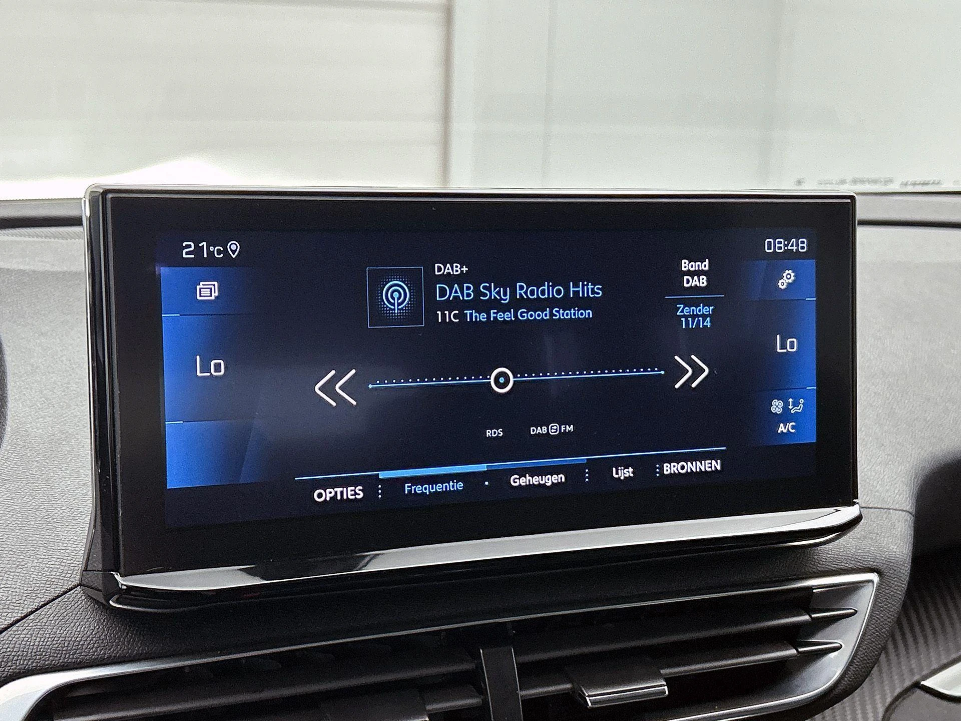 Peugeot-3008-image-27