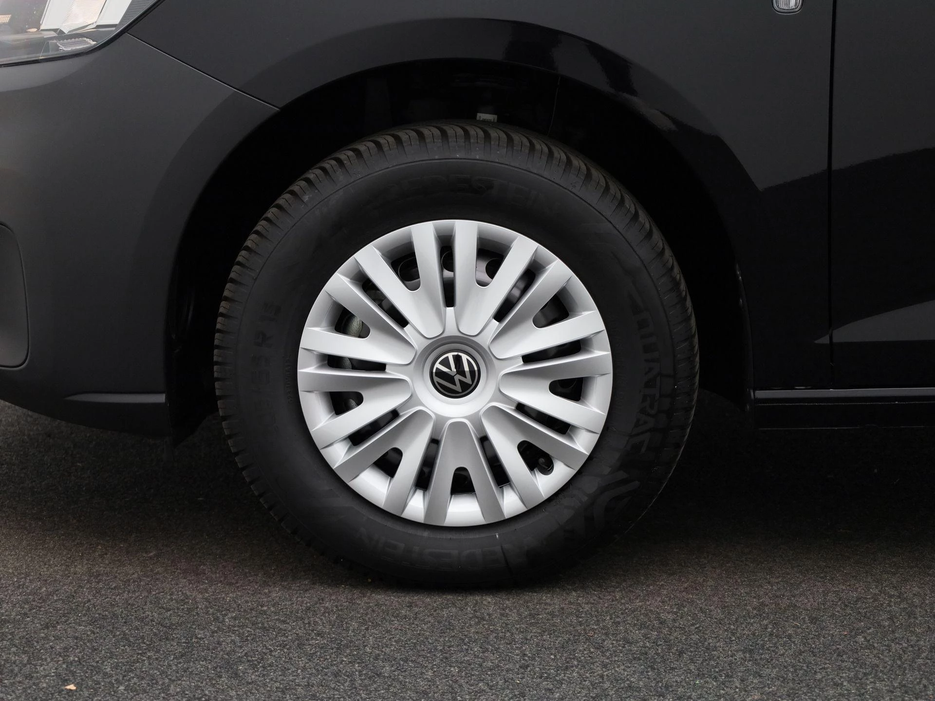 Volkswagen-Caddy-image-7