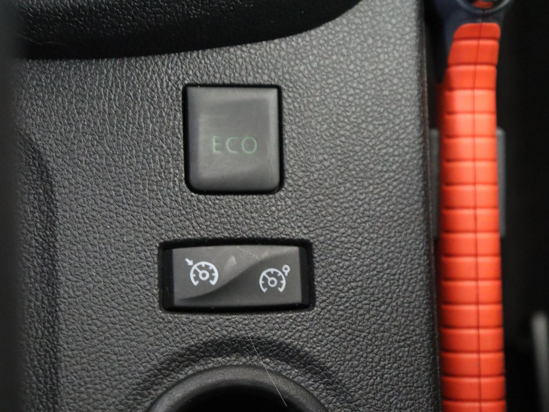 Renault-Captur-image-20