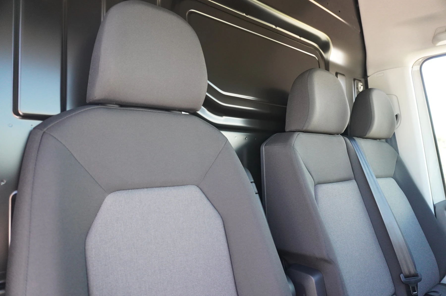 Volkswagen-Crafter-image-32