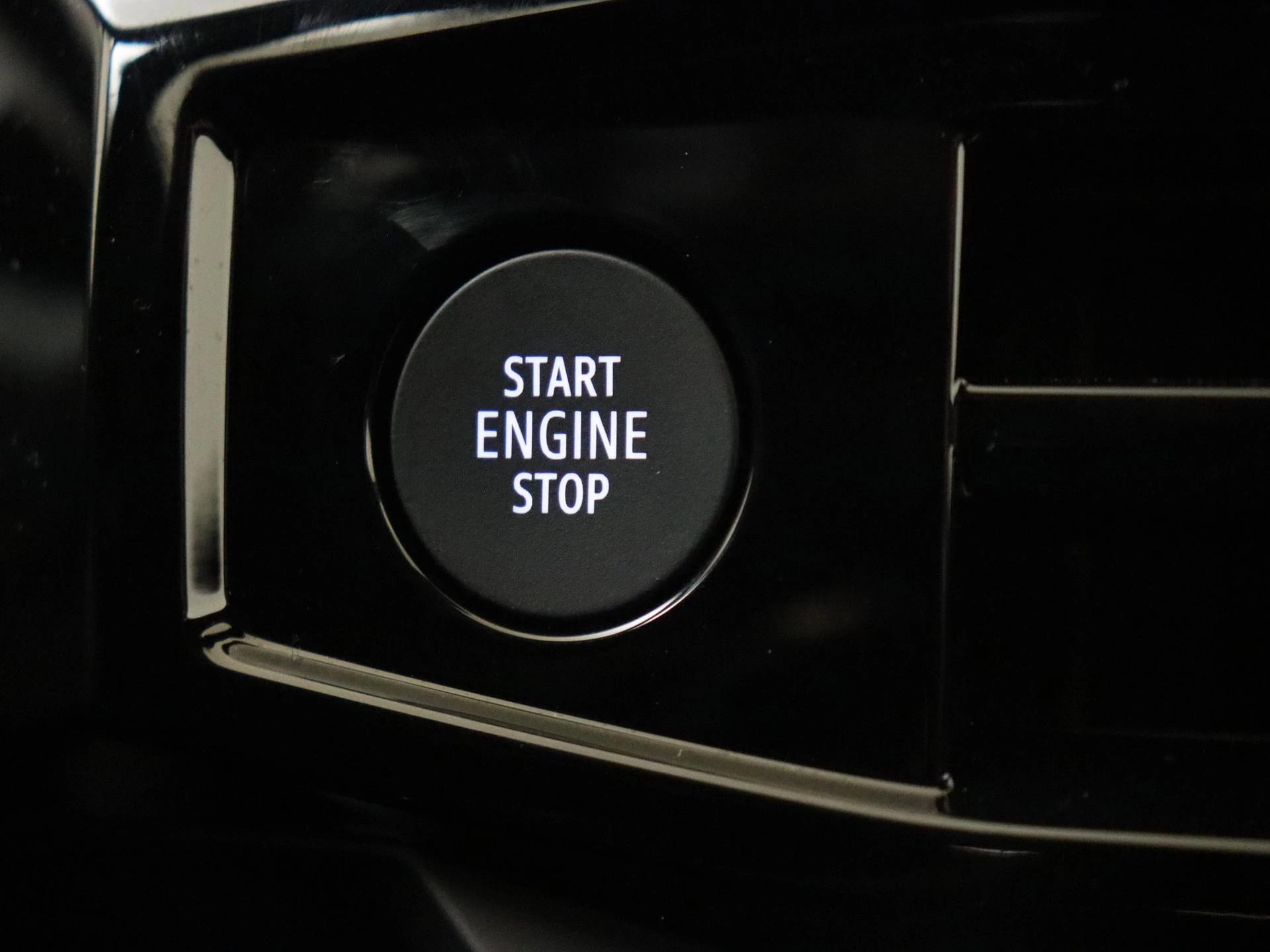 Renault-Clio-image-25