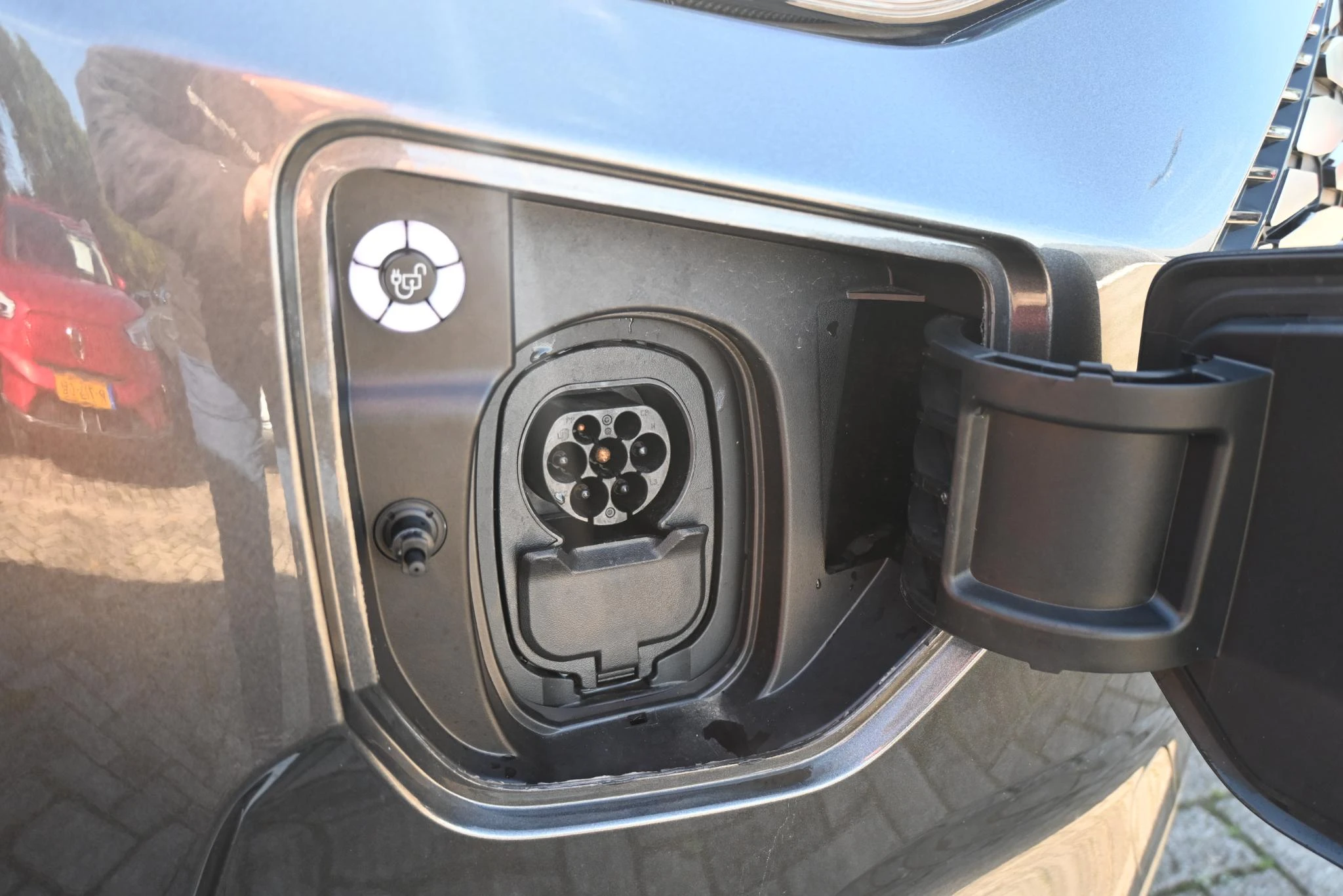 Ford-E-Transit-image-12