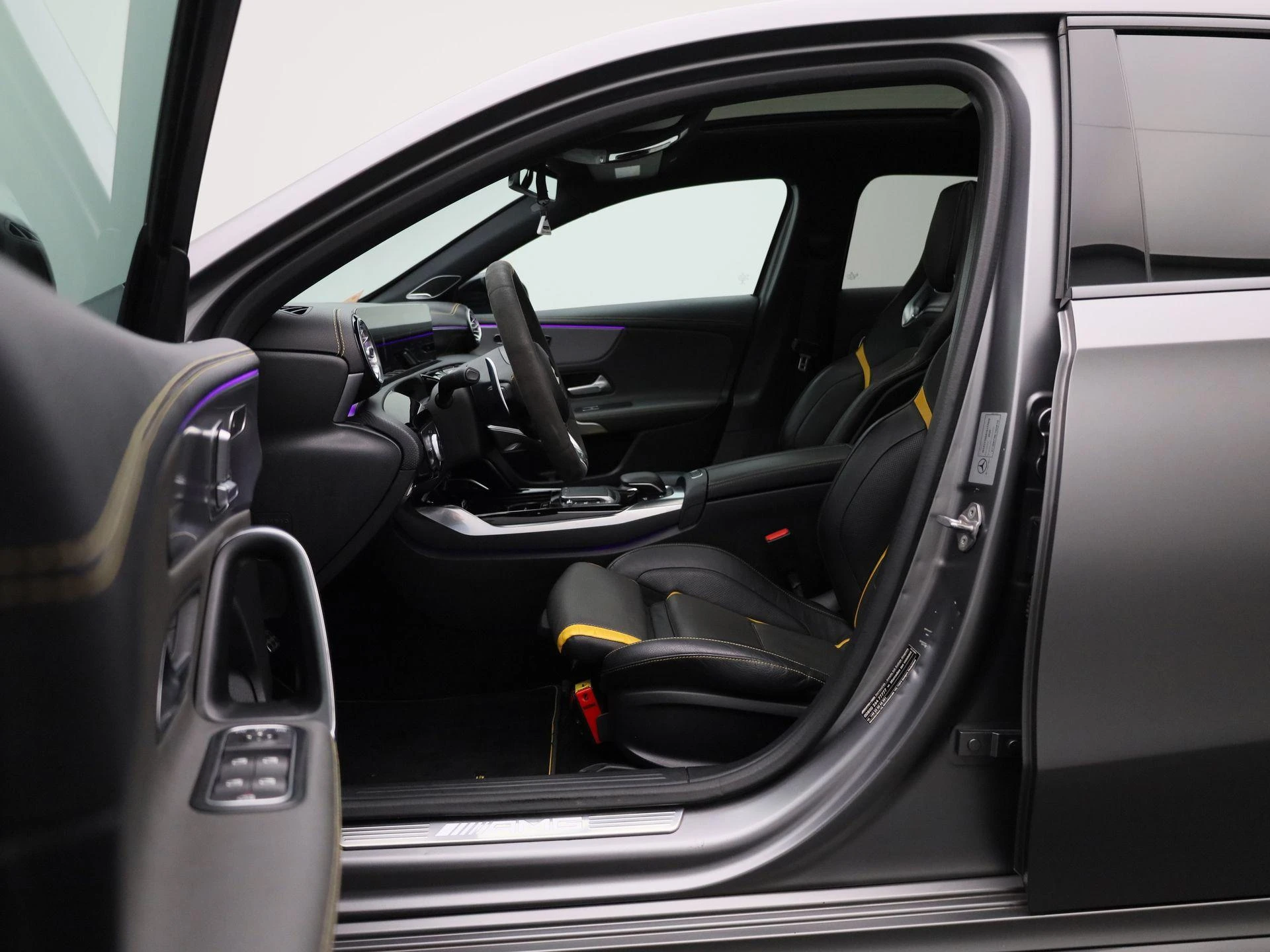 Mercedes-Benz A-Klasse AMG 45 S 4MATIC+ Edition 1