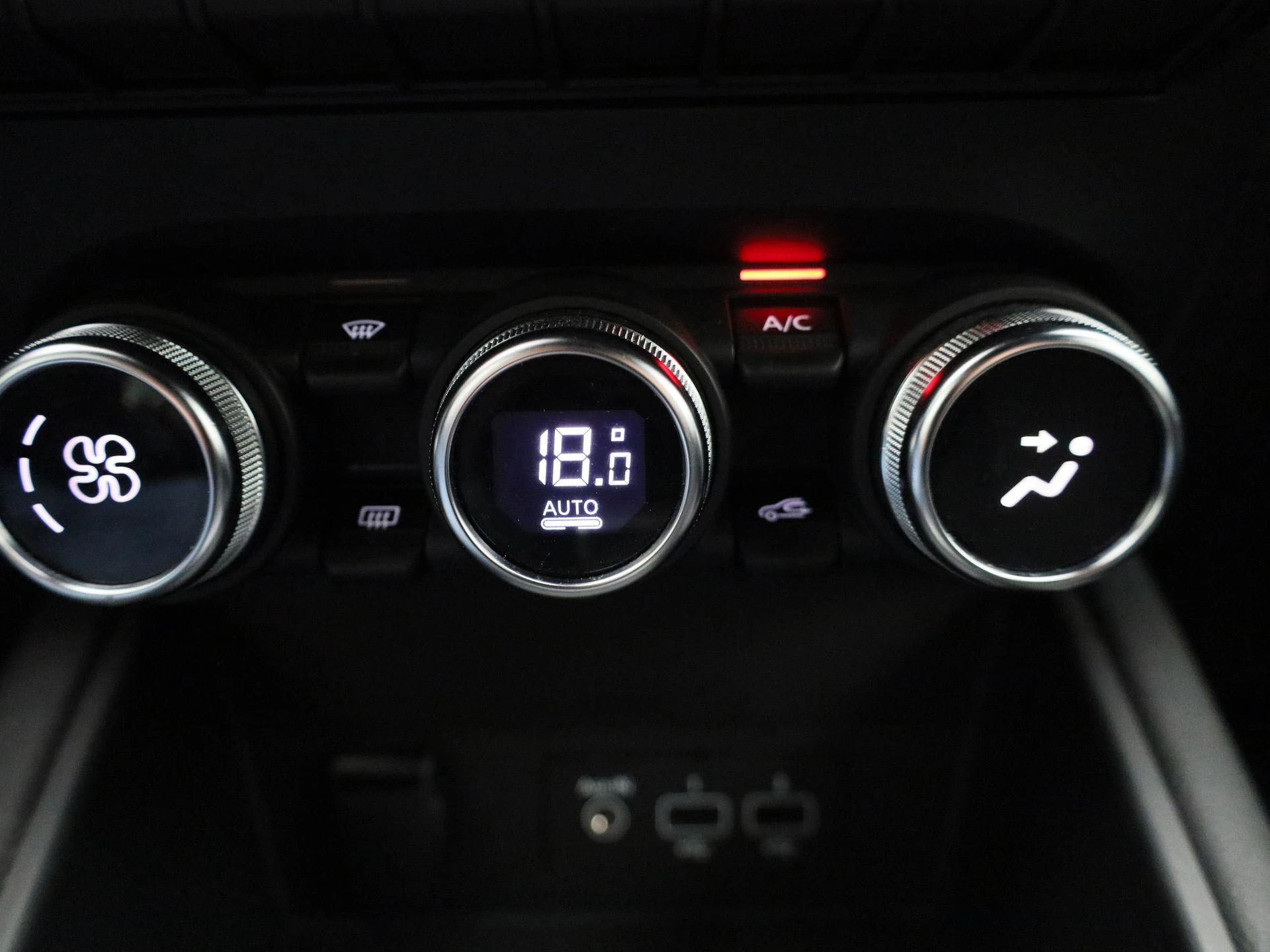 Renault-Captur-image-19