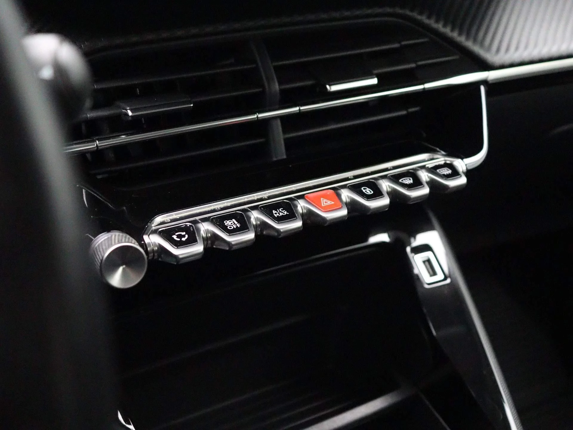 Peugeot-2008-image-17