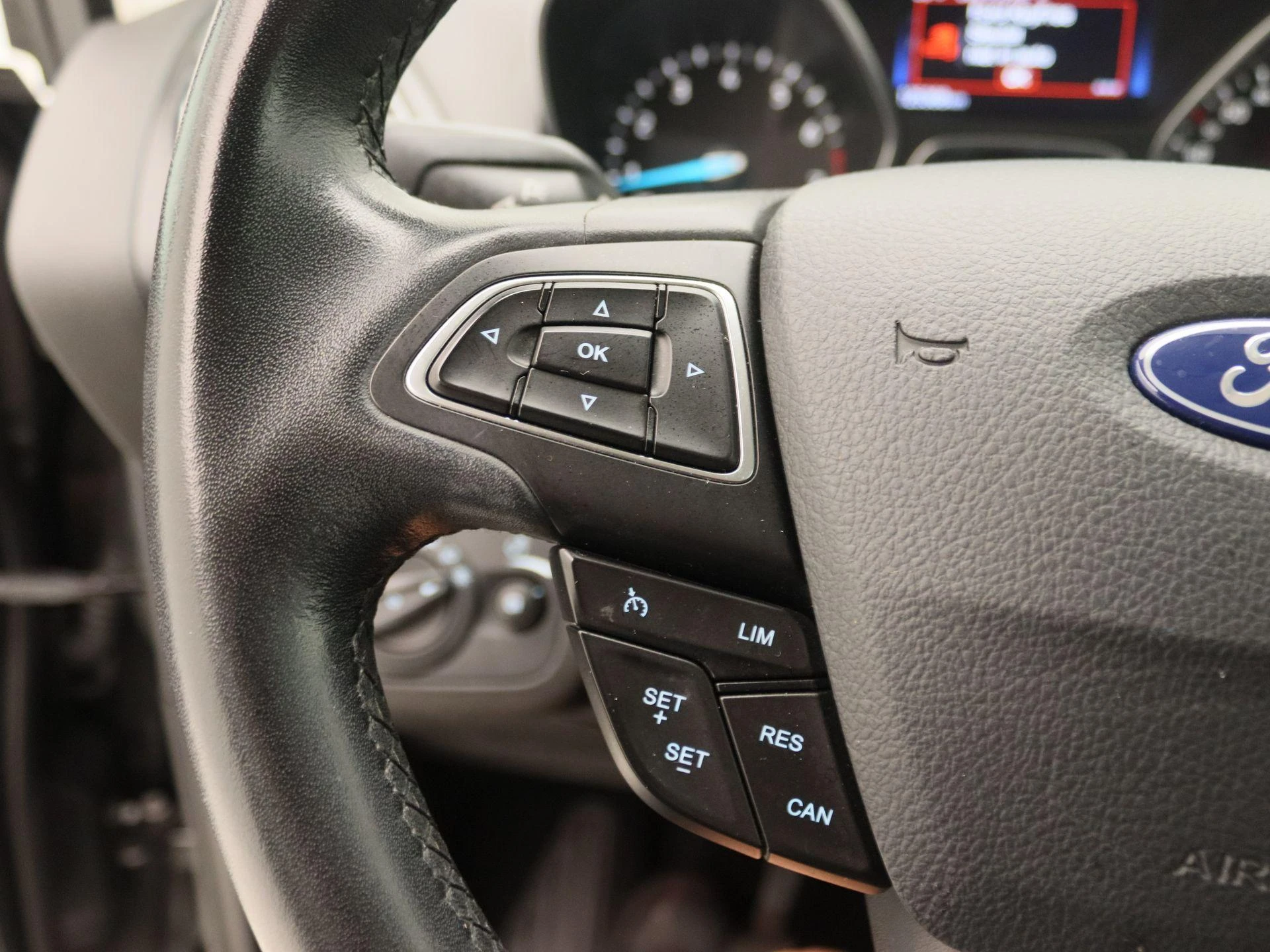 Ford-C-MAX-image-20