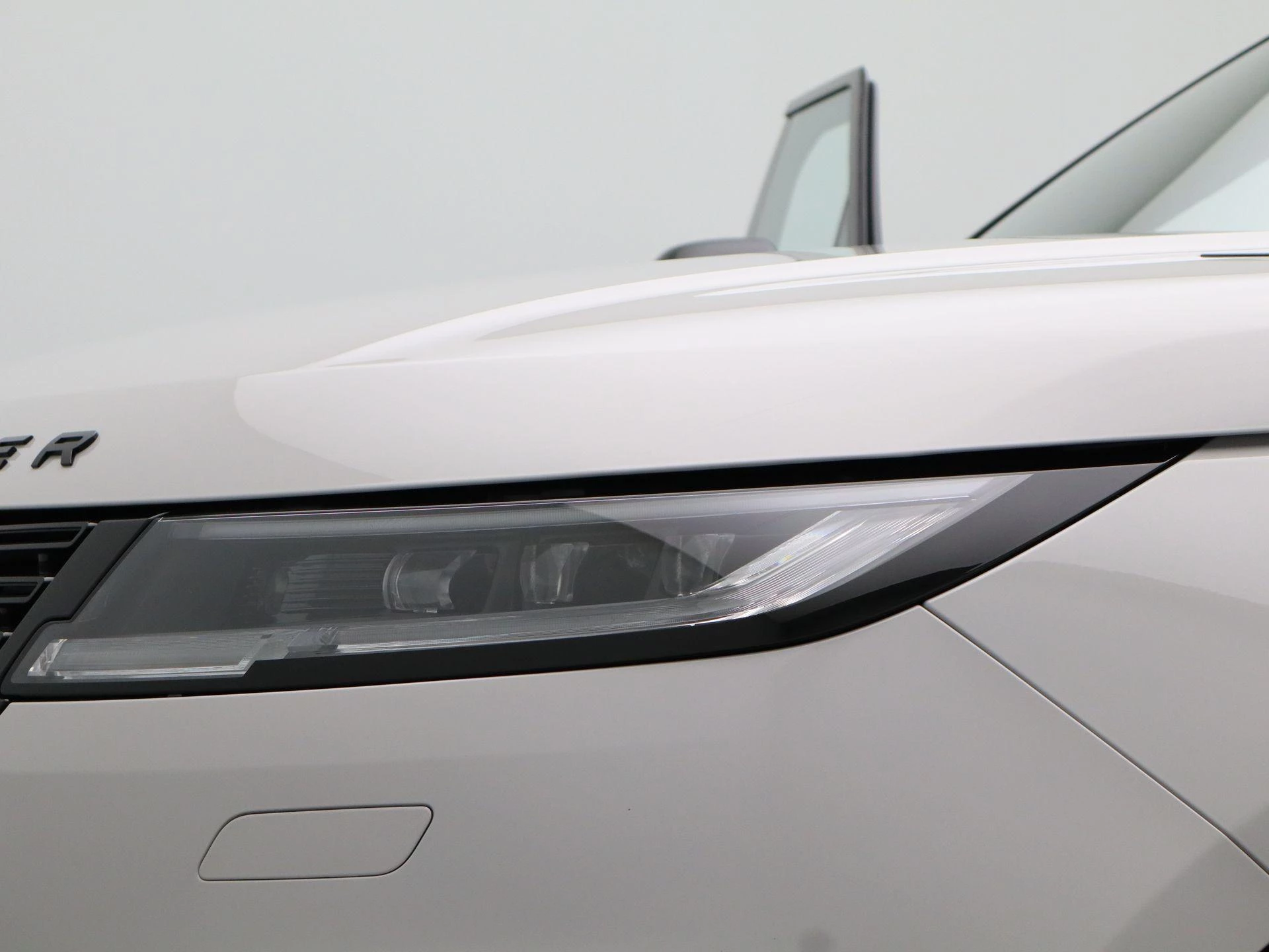 Land Rover-Range Rover Sport-image-13