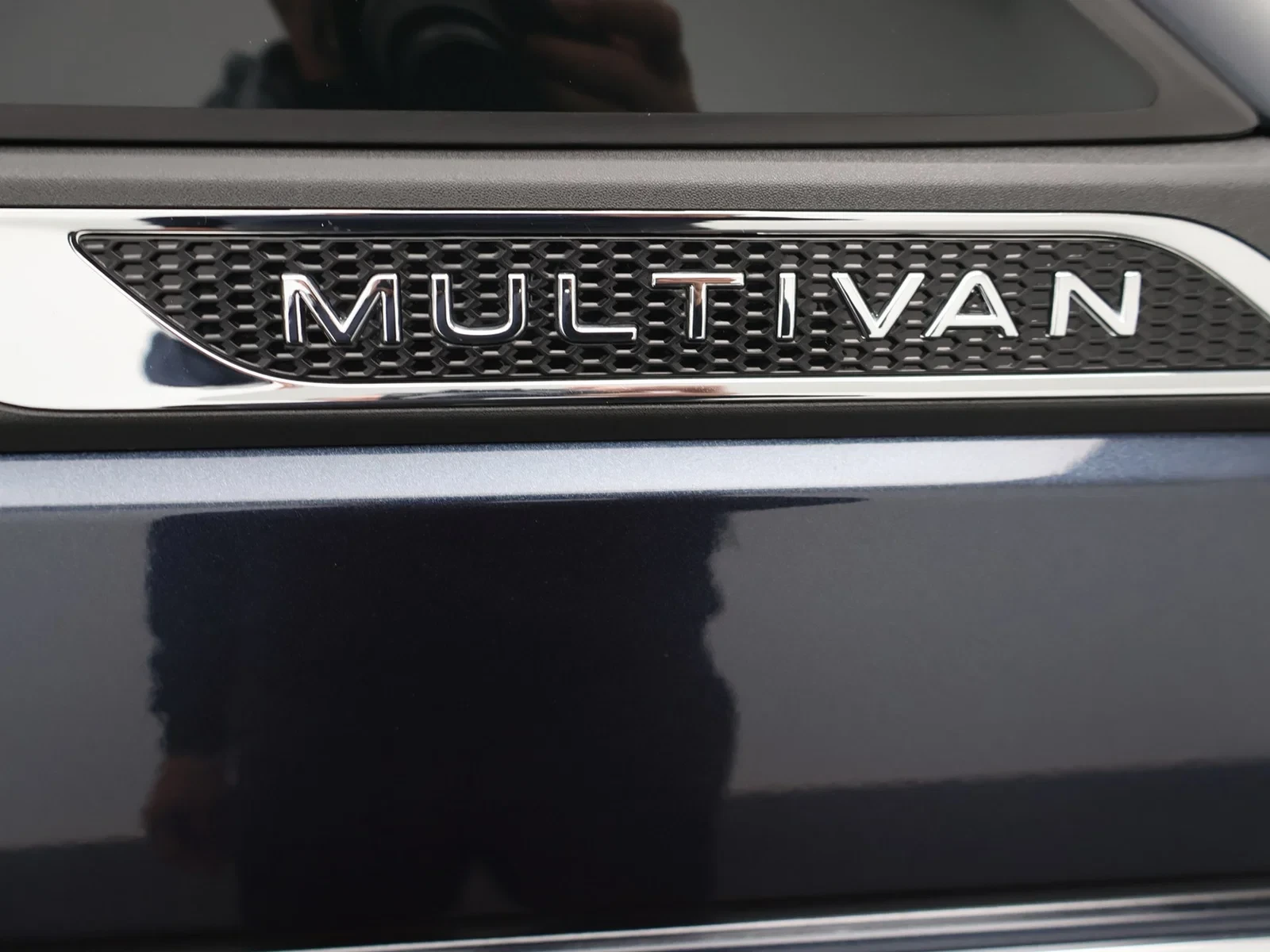 Volkswagen Multivan T7 eHybrid (PHEV) Multivan Style Korte versie 1.5 eHybrid 4X4 245PK *AUTOMAAT*7 ZITPLAATSEN*LEDER*ALCANTARA*CAMERA*PDC