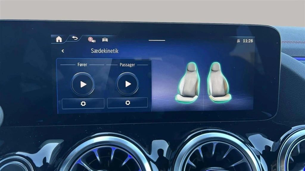 Mercedes-Benz-EQA-image-14