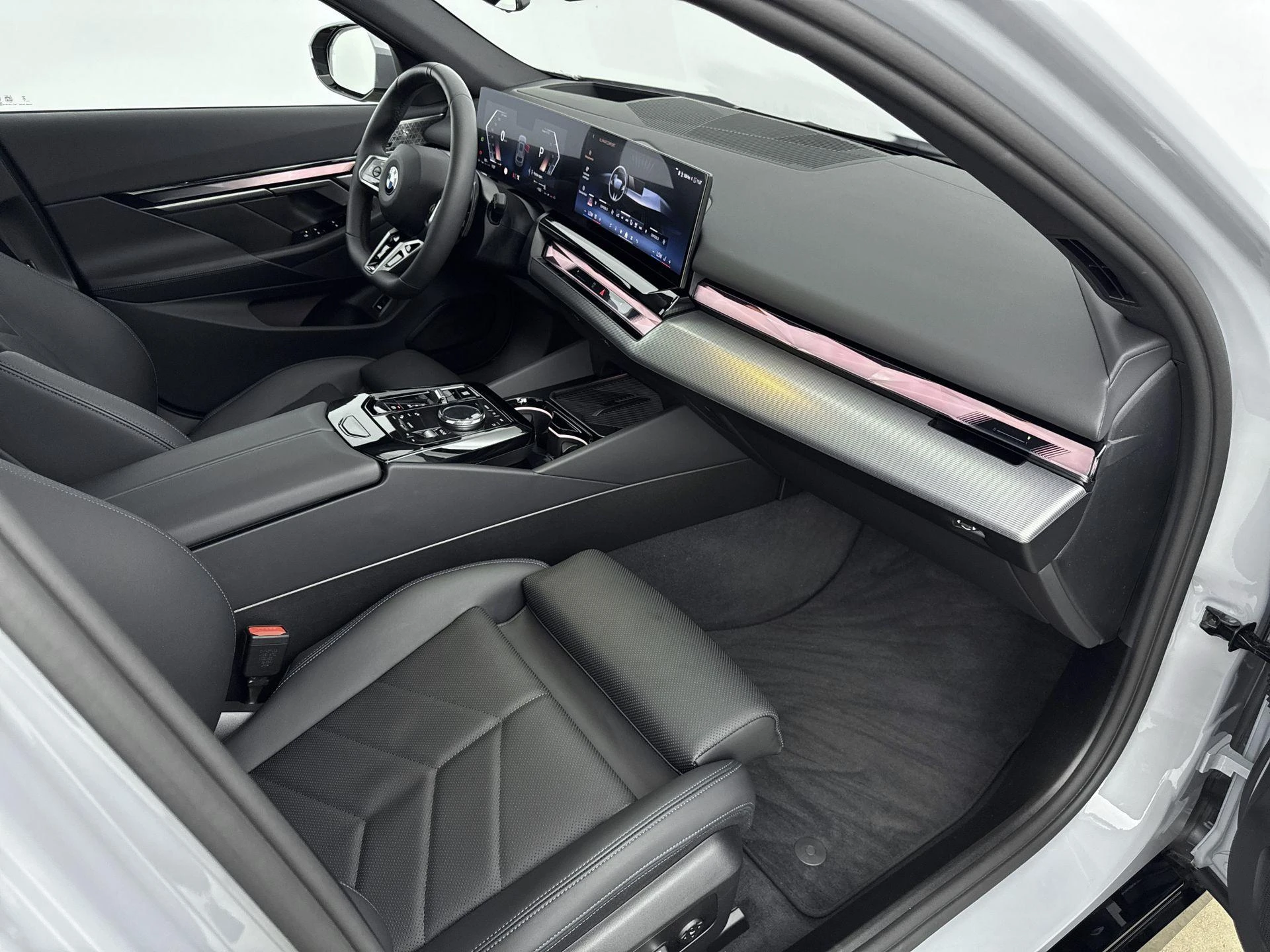 BMW-5 Serie-image-16