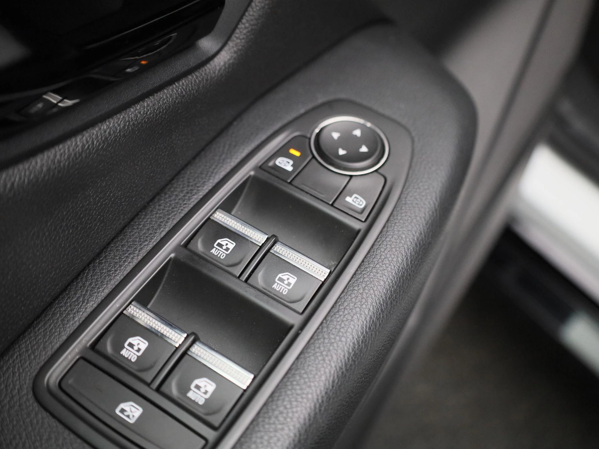 Renault-Megane E-Tech-image-31