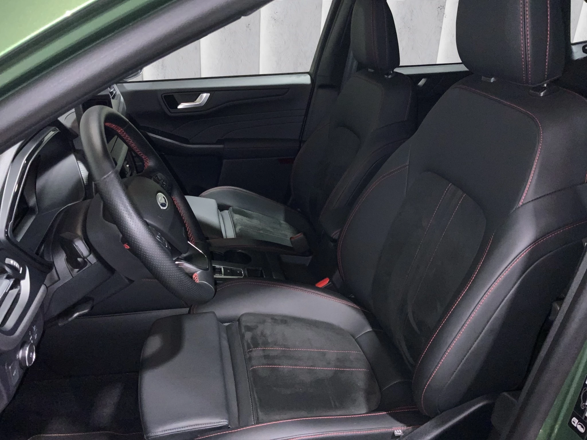 Ford Kuga ST-Line X Aut.*360GRAD*LED-MATRIX*NAVI*GRA*WINTER-PKT.