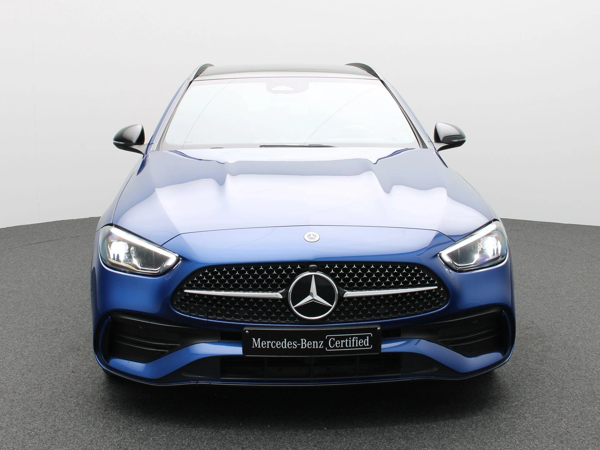 Mercedes-Benz-C-Klasse-image-2