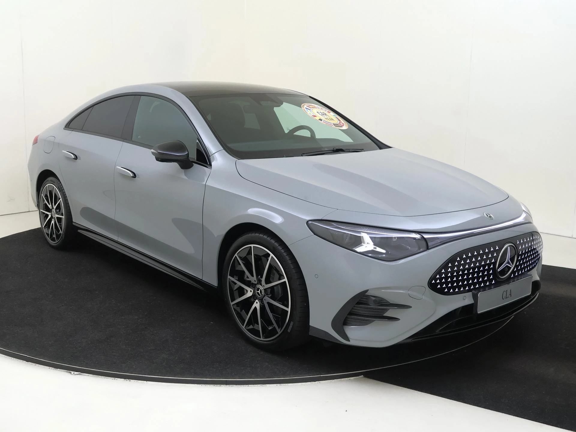 Mercedes-Benz-CLA-image-1