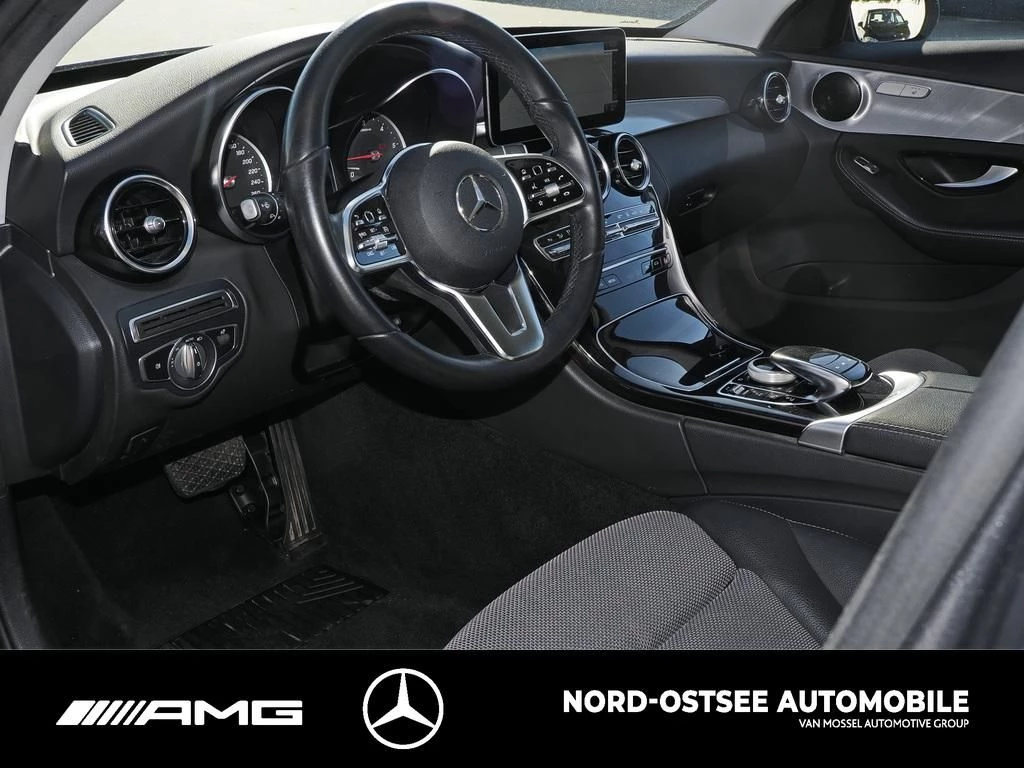 Mercedes-Benz C-Klasse 300 T de AVANTGARDE NAVI AHK 360 LED SITZH AVANTGARDE