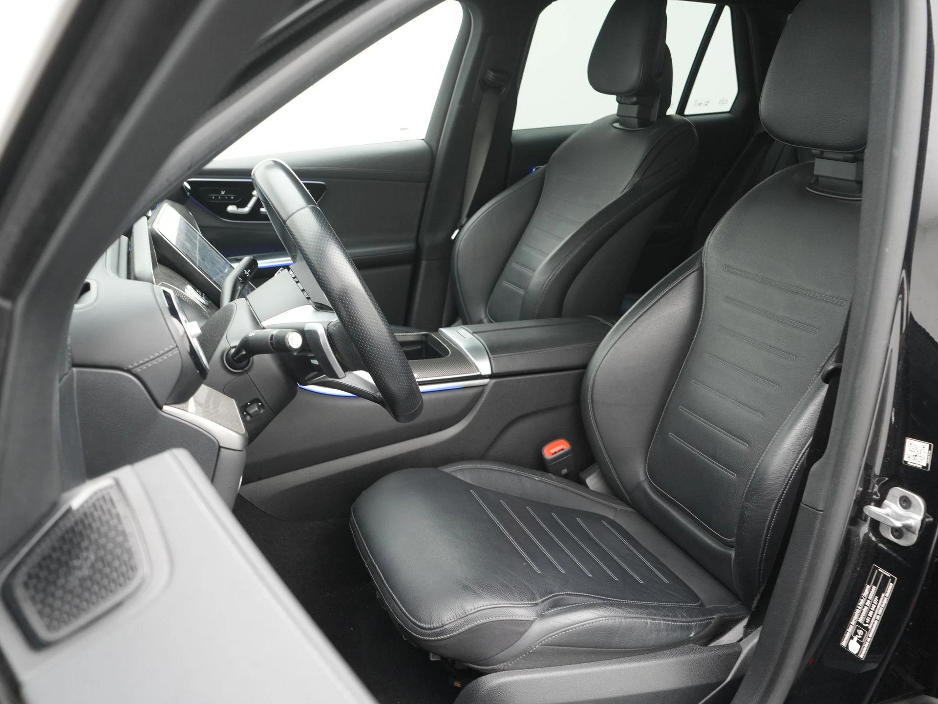 Mercedes-Benz-GLC-image-8