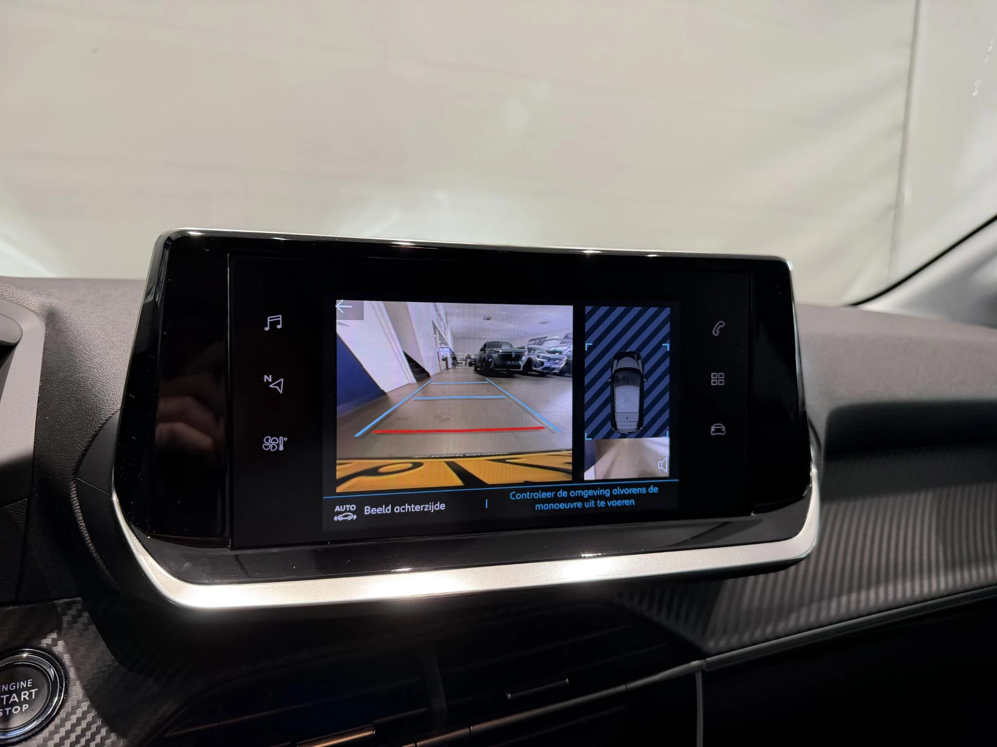 Peugeot-e-208-image-11