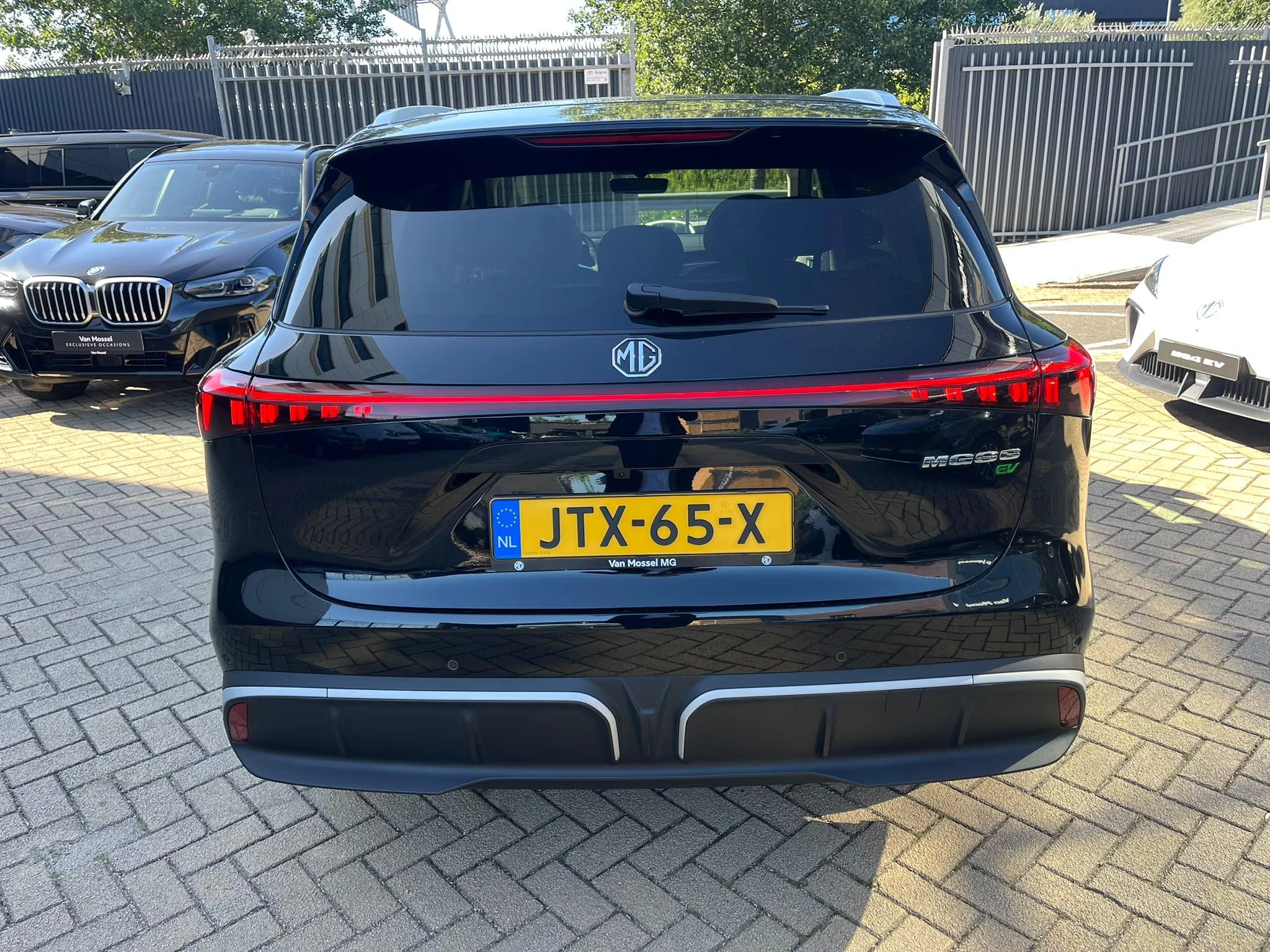 MG MGS6 Luxury 4WD 77 kWh